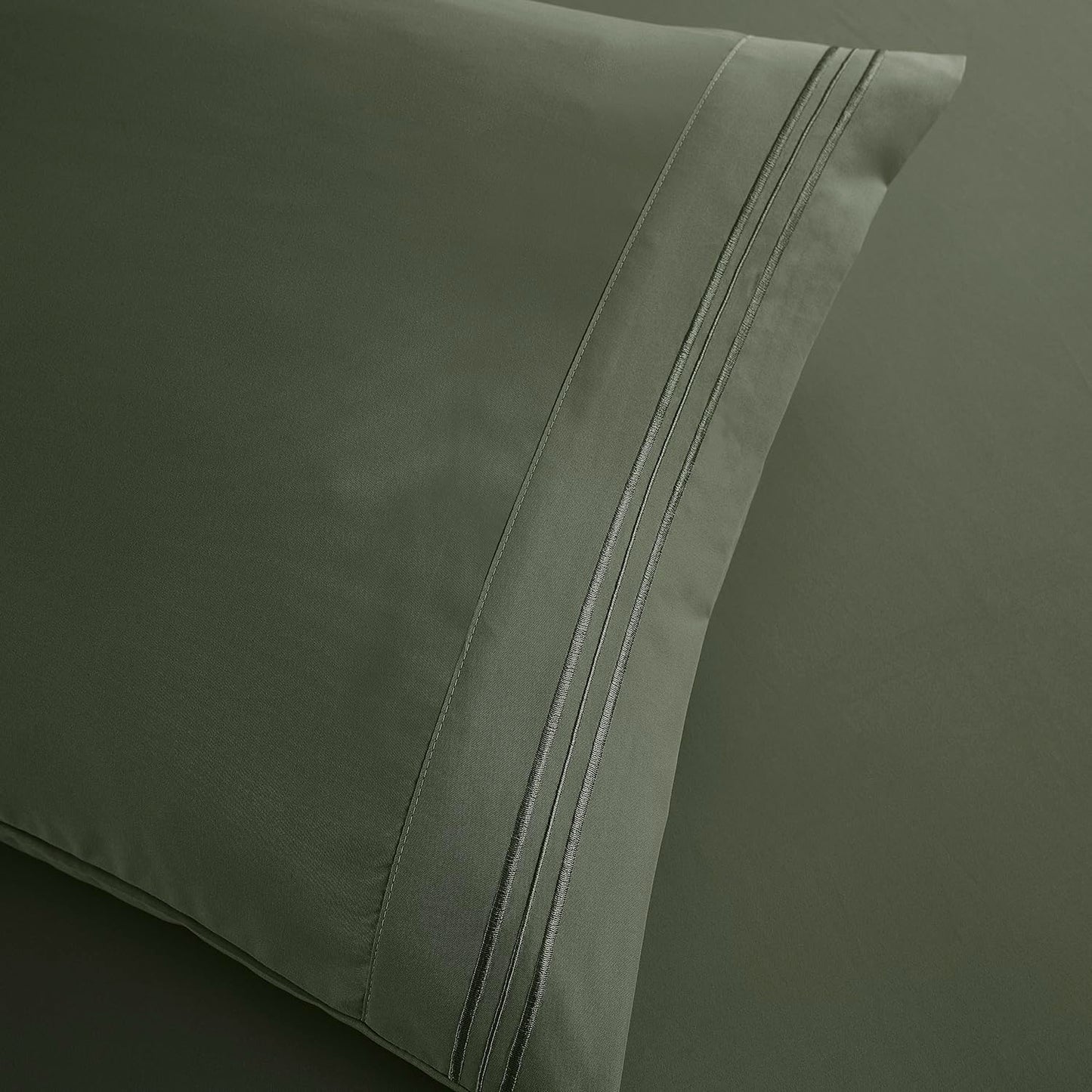 Clara Clark Bed Sheets, Premier 1800 Series Bed Sheet Set, Deep Pocket, Wrinkle, Fade, Stain Resistant, Luxury Soft Bedding Sheets & Pillowcases, Queen, Olive Green
