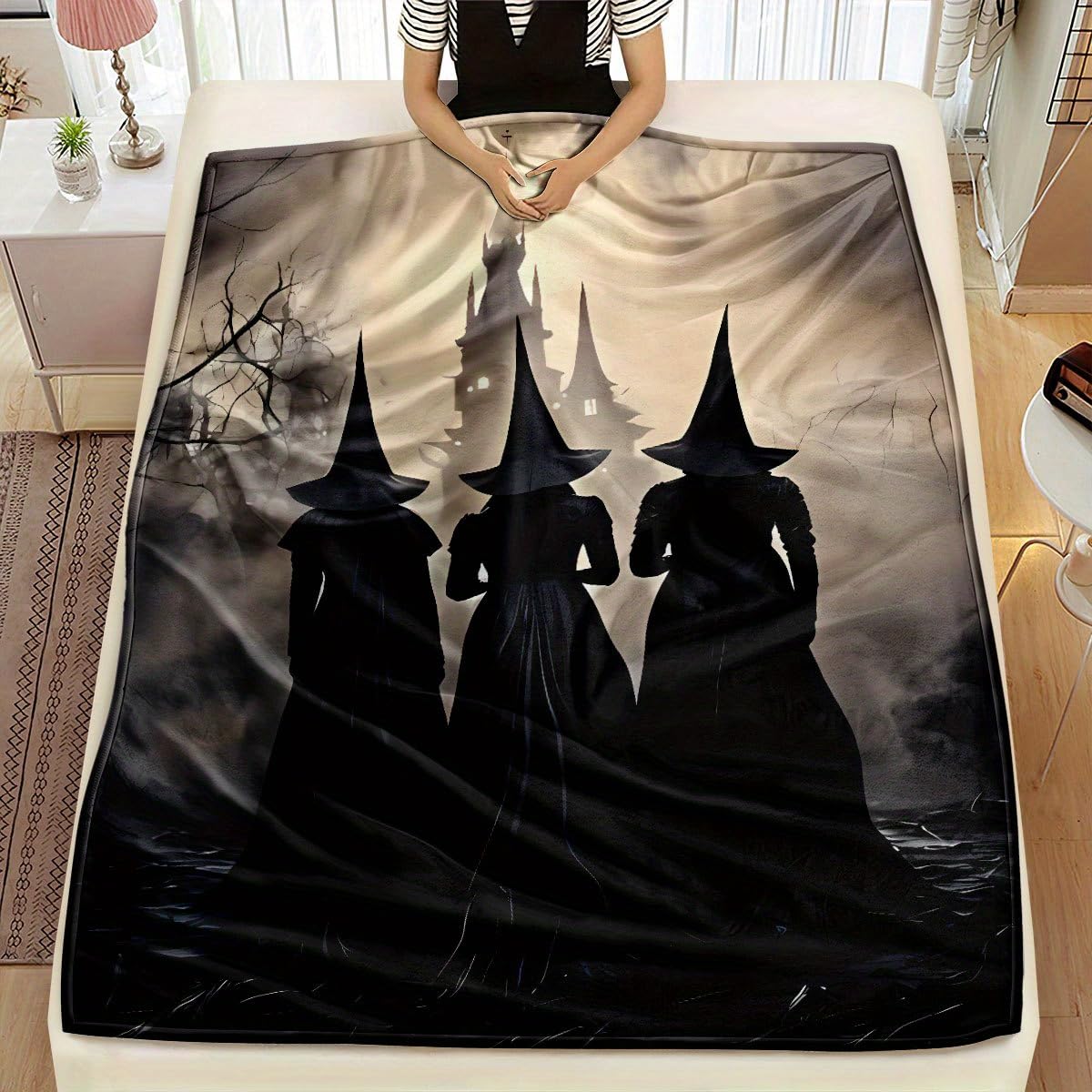 Halloween Throw Blanket Halloween Horror Black Witch Throw Blanket Couch Cozy Flannel Decoration for Party Bed Living Room Decor Gift