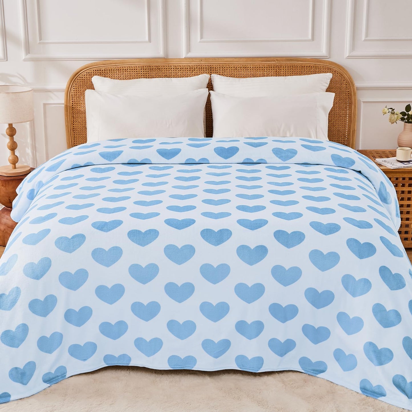 FY FIBER HOUSE Heart Flannel Throw Blanket Soft Cozy Blankets for Lover Gifts All Season Use, 60x80 Inches, Blue