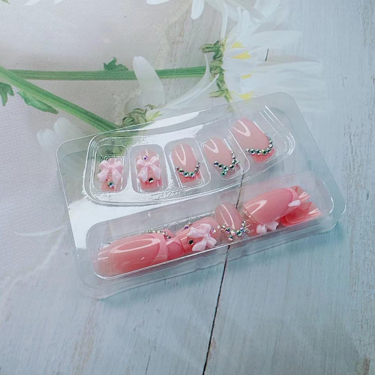 24Pcs Handmade Press on Nails Short Square with Charms Pink Bow Fake Nails French Nails Press ons 3D Rhinestone Sparkling Design Cute Bow Stick on Nails Tip Shiny for Women Daily Wear