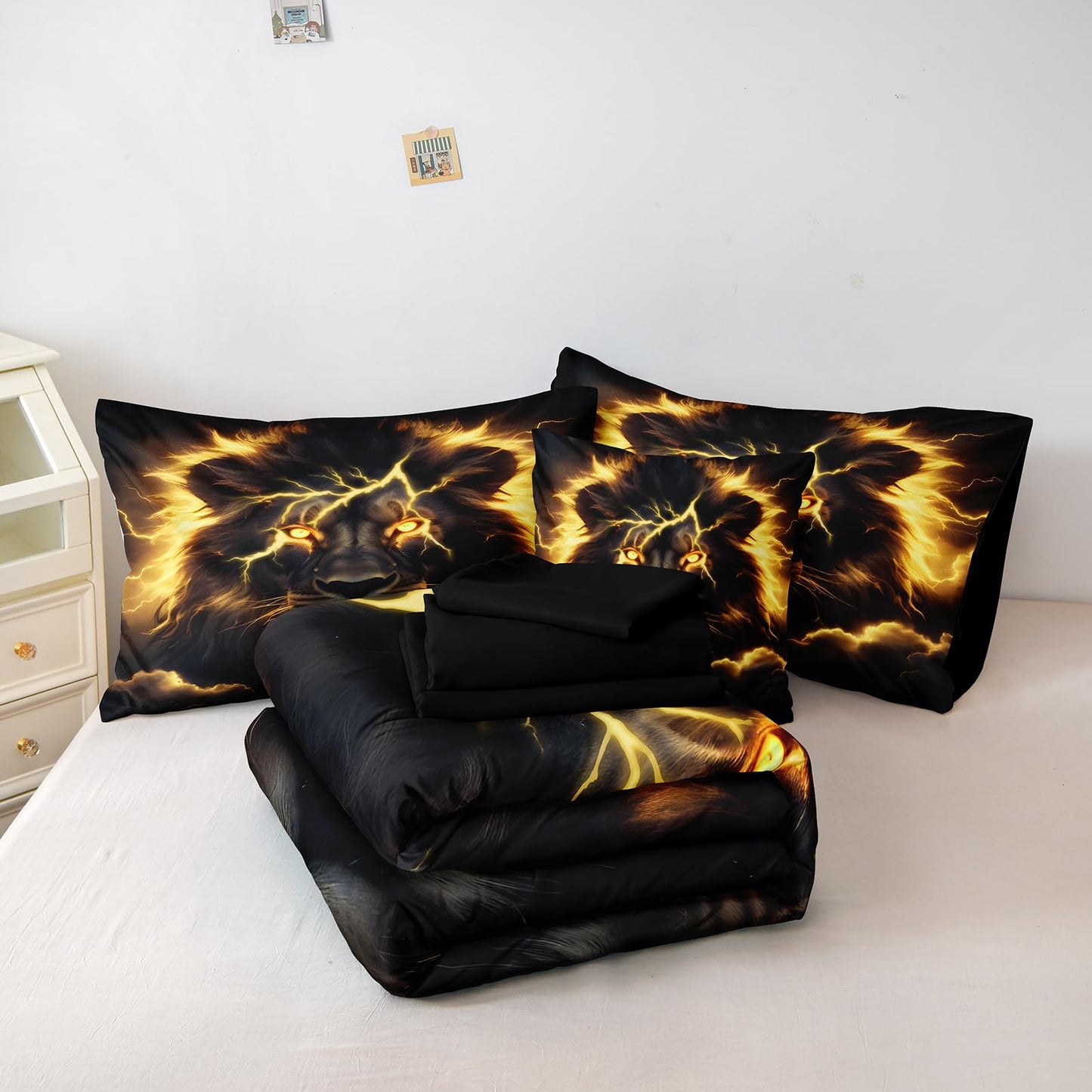 Lion Queen Comforter Set Black and Gold Bed in a Bag Golden Loin Bed Set Home Decor 8 Pcs Black Sheet Set Wild Animal Comforter Set with 1 Cushion Cover