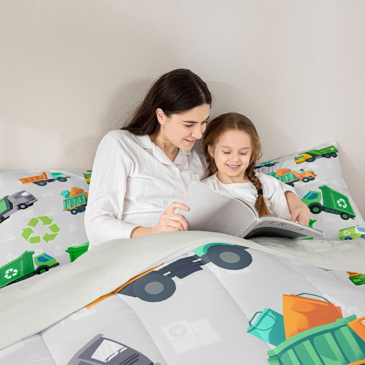 Feelyou Boys Green Garbage Truck Bedding Set - Cartoon Trash Truck Comforter Set for Kids Boys Girls Teens - Queen Size with 2 Pillow Case