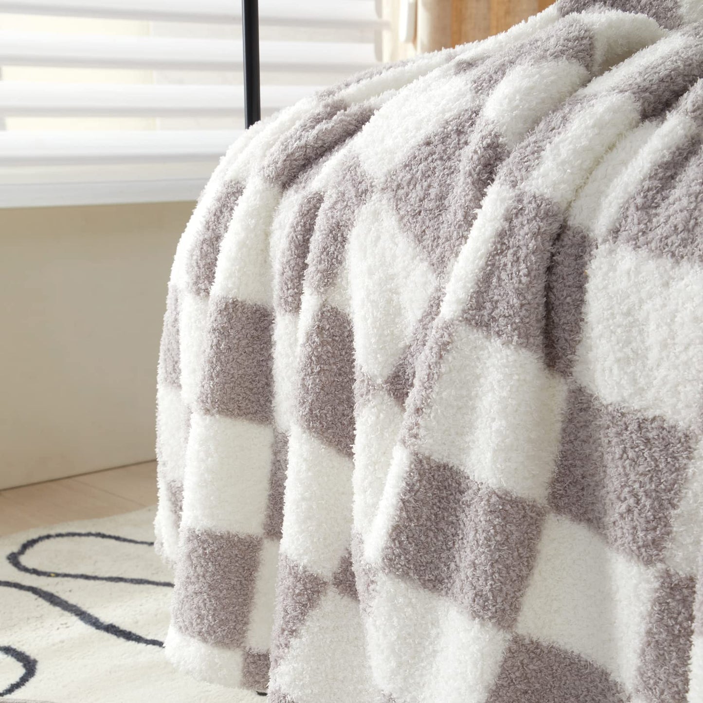 MERRYLIFE Checkered Throw Blanket Knitted Double-Side Checkerboard Grid Microfiber Ultra-Plush Soft Fuzzy Cozy Blanket for Couch Chair Bed Travel (Grey-1, 50x60inch)