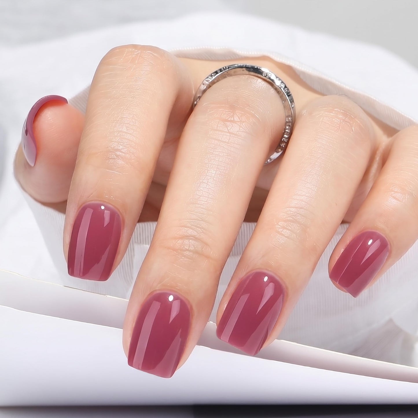 UNA GELLA Press on Nails Short Square - 32Pcs 16 Sizes Soft Gel Fake Nails, Dusty Rose Mauve Glossy Glue on Nails, Reusable Stick on Nails Kit for Women Manicure
