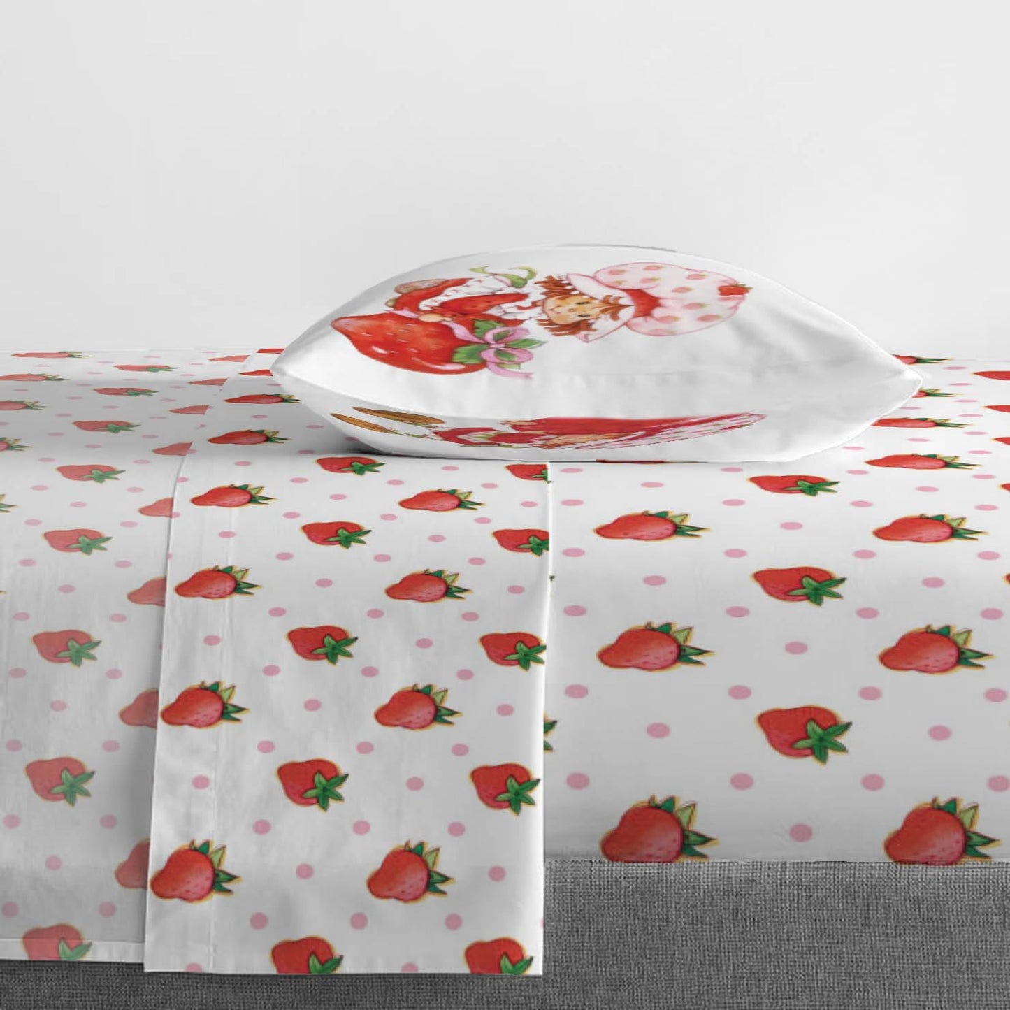 Jay Franco Strawberry Shortcake Juego de sábanas tamaño individual, ropa de cama de 3 piezas para niños, de microfibra súper suave, incluye funda de almohada reversible