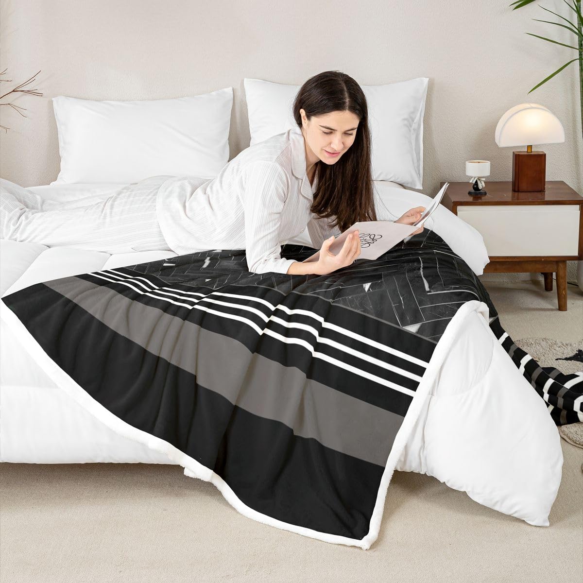 jejeloiu Black Fleece Throw Blanket Baby 30"x40" Kids Stripe Geometric Sherpa Blanket Plush Fuzzy for Bed Couch Chair Living Room, Marble Bed Blanket Room Decor