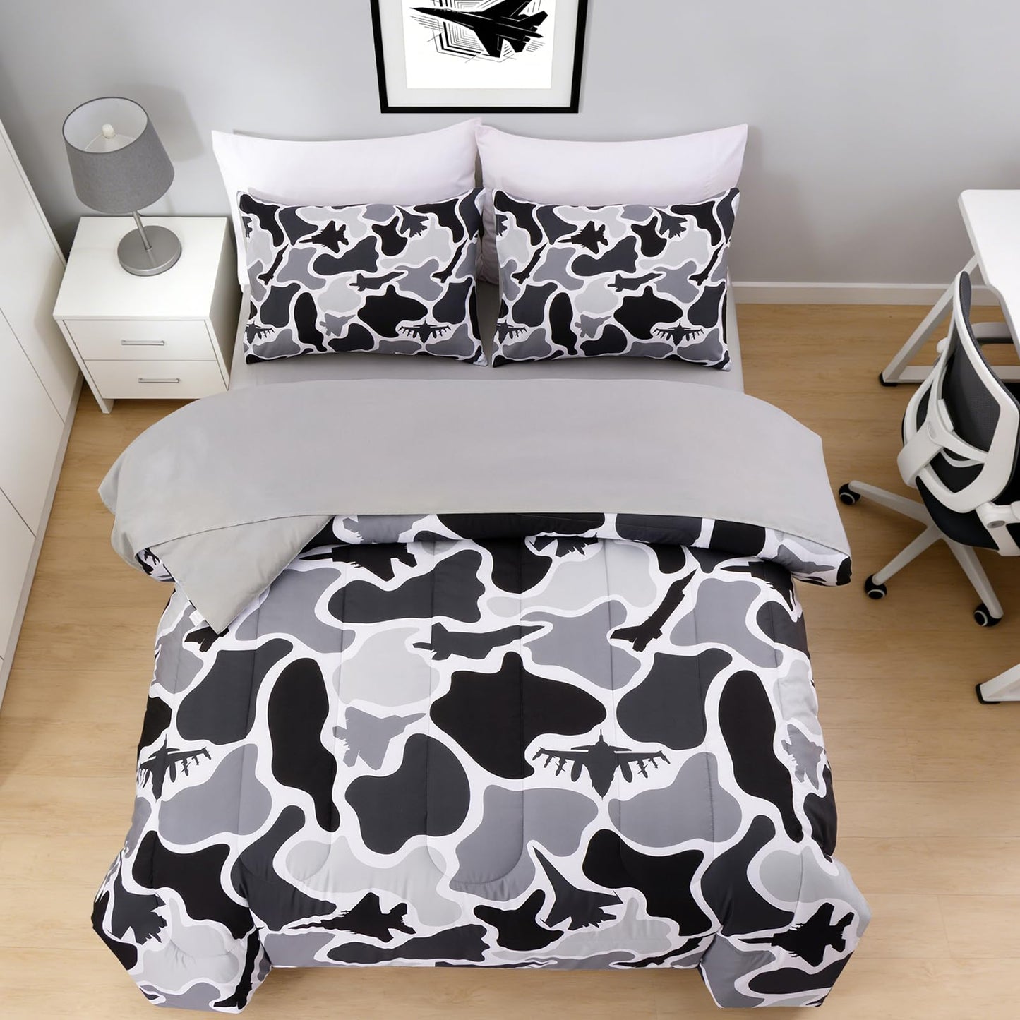 Holawakaka Kids Teens Fighter Jet Camouflage Bedding Set, 5-Piece Queen Size Comforter Set with Sheets, Aircraft & Camo Print Bed in A Bag for Boys, Men's Bedroom, Dorm, Loft
