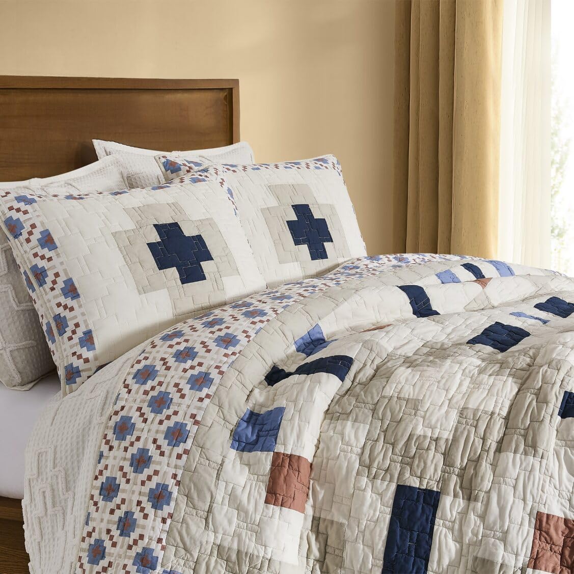 Pendleton King Quilt Set – 100% Cotton 3 Piece Quilt Set with Shams, Soft Lightweight Bedding for King Size Bed, White & Blue Patterned Comforter Alternative, King Bedding Set (Meadow Summit)