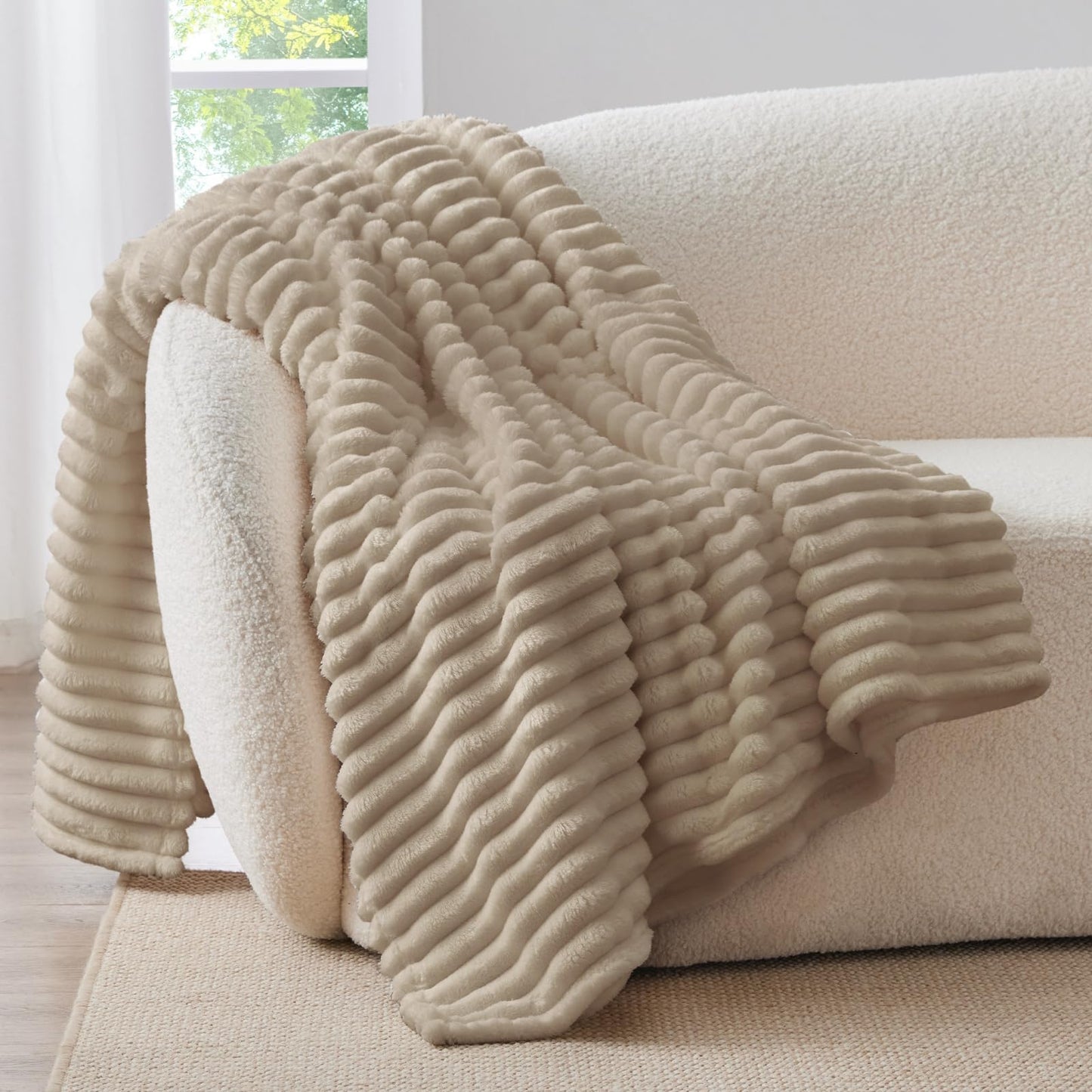 BEDELITE Fleece Throw Blanket for Couch - 300GSM Soft & Warm Fluffy Linen Blanket, Decorative and Giftable Striped Blankets for Women, Men, 50"x70"