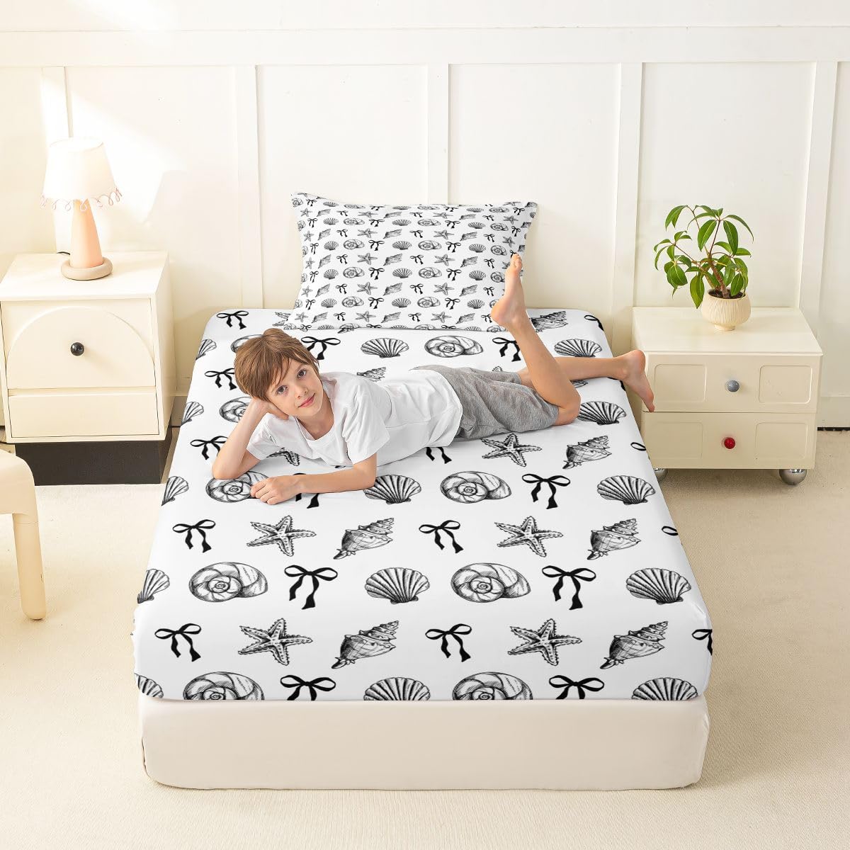 Manfei Shell Bow Tie Kids Twin Size Fitted Sheet,Conch Starfish Bowknot Marine Life Boys Girls Bed Sheets,Coquette Ocean Sea Dreamy Room Decor,Black Bedding Set,1 Pillowcase(No Flat)