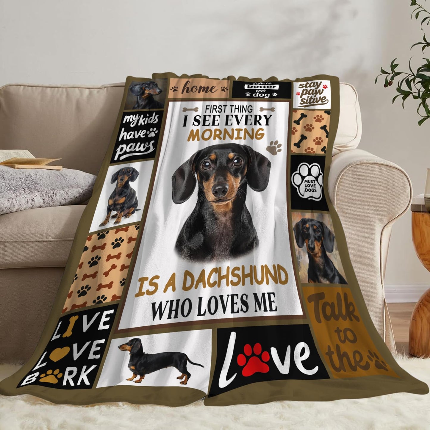 Lovira Dachshund Throw Blanket Dog Print Blankets Gifts for Couch Sofa Bed Stuff Decor Lightweight Soft Cozy Fleece Plush Warm Flannel Bedding for Lover Men Women 40"x50"