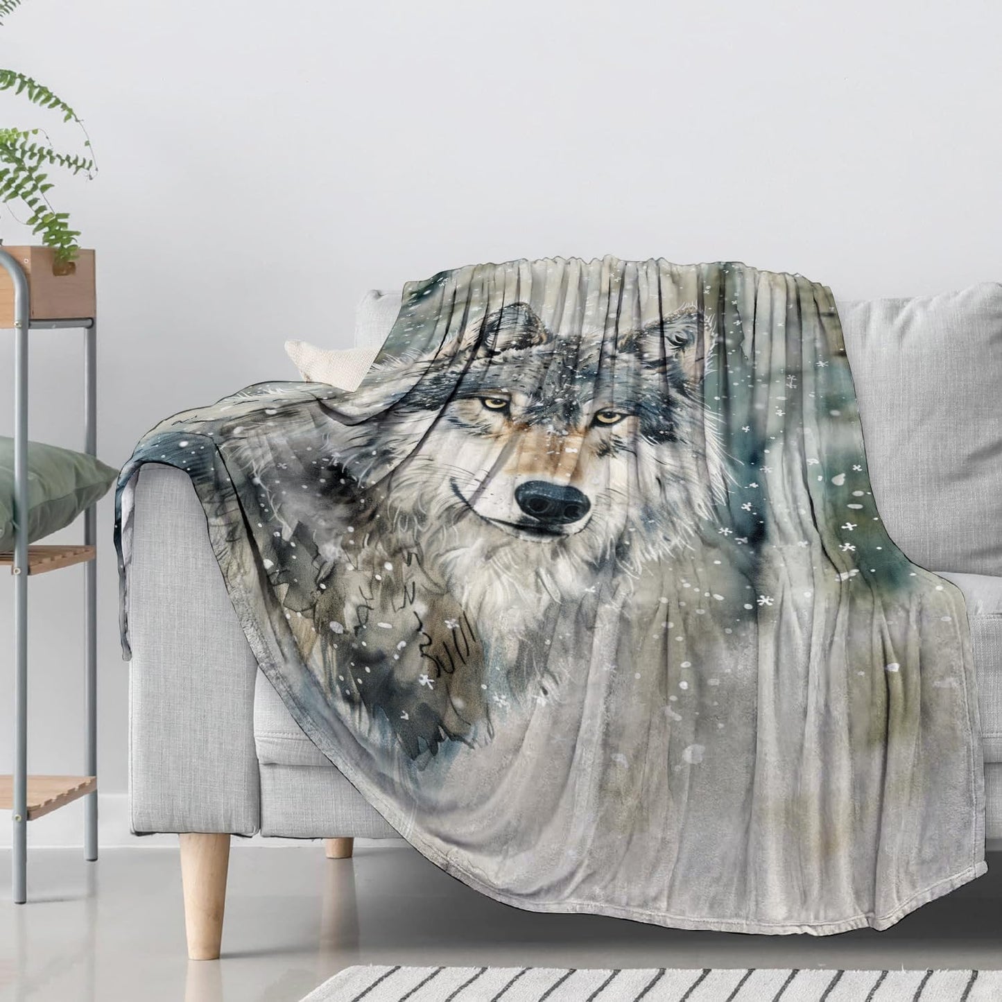 CUEBOS Winter Wolf Flannel Throw Blanket 50x60 Inch, Majestic Wildlife in Snowy Forest Blankets Soft Cozy Fleece Throws for Animal Lover Bed Sofa Dorm Living Room Rustic Home Decor Gifts