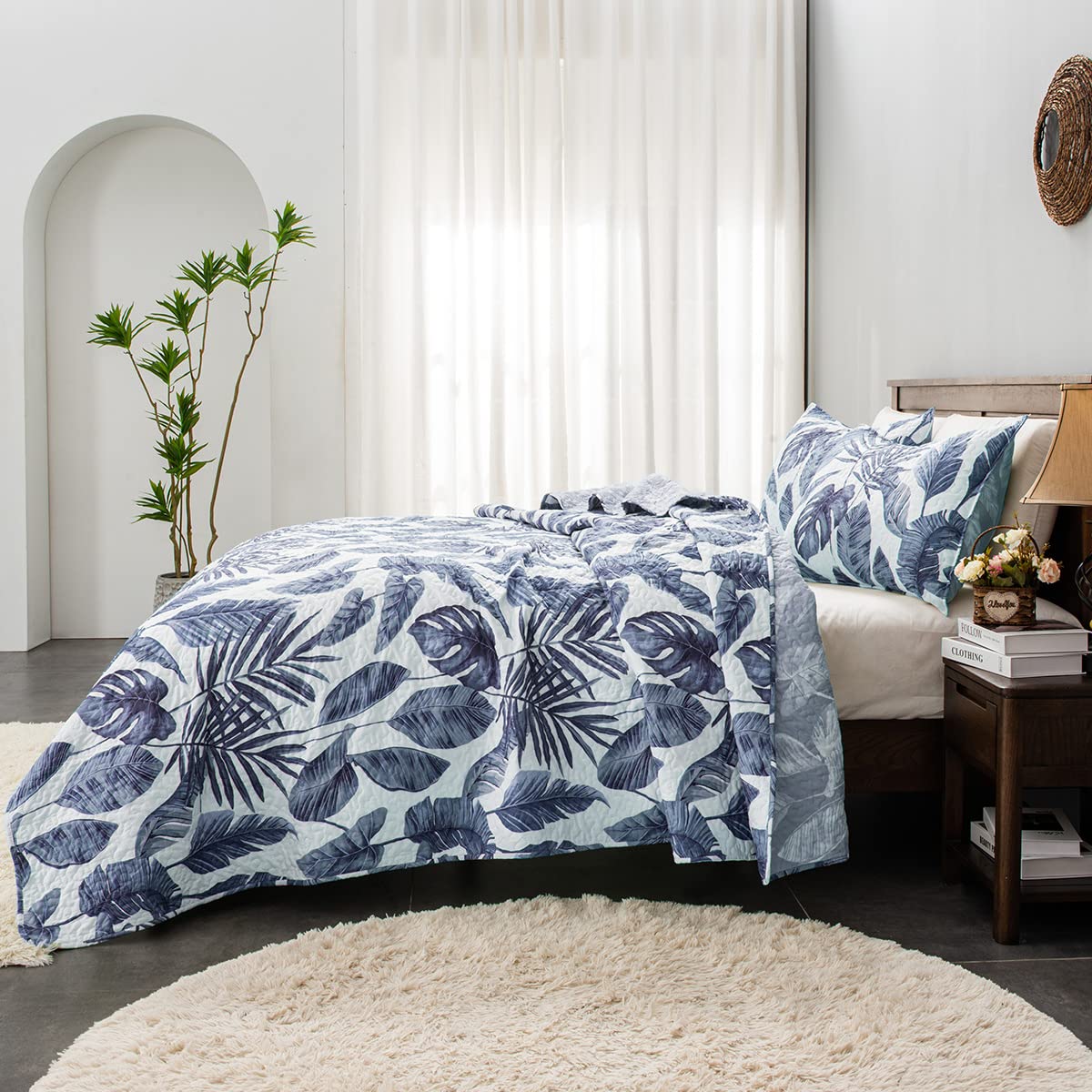 HORIMOTE HOME Tropical Plants Quilt Set Queen Size 3 Pieces, Blue Palm Leaves Rainforest Style Fine Printed Reversible Bedspreads Bedding Sets, Soft and Lightweight Bed Coverlet for All Season
