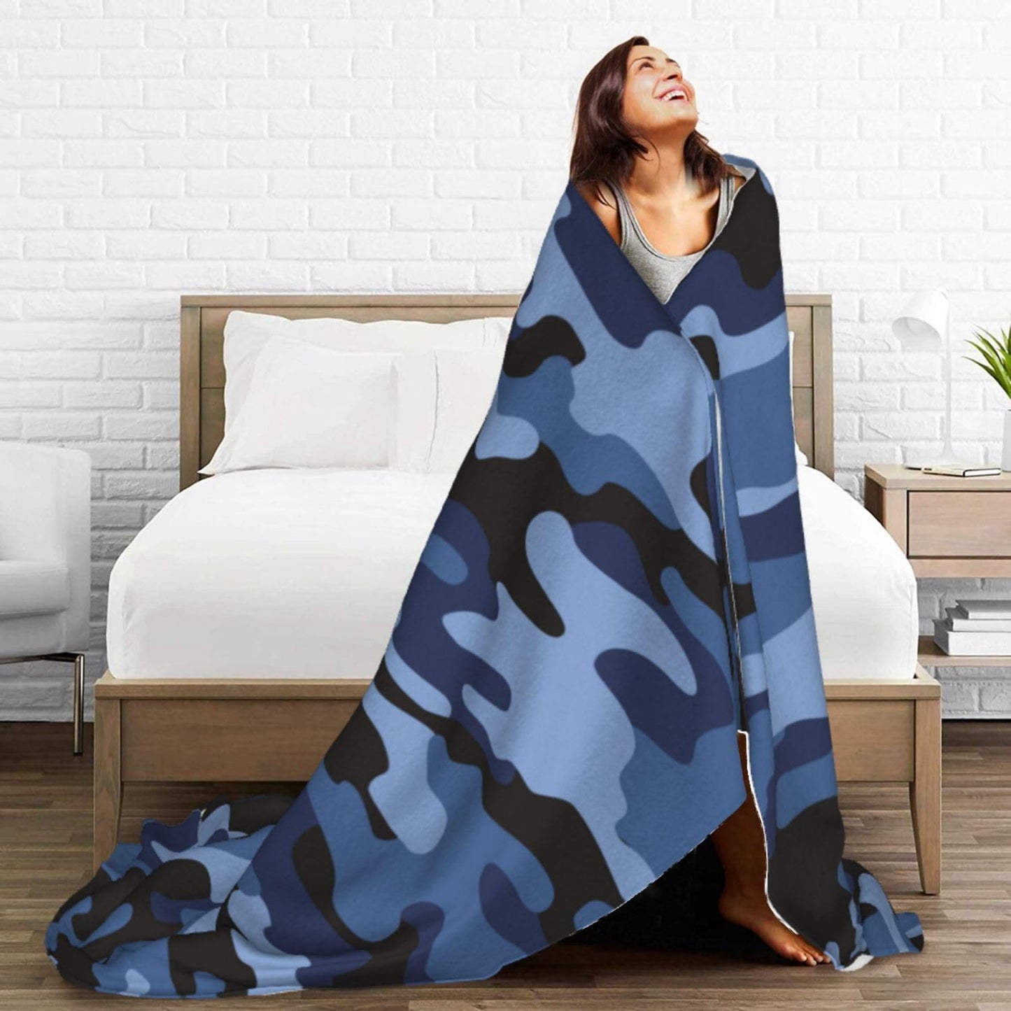 Perinsto Camouflage Blue Throw Blanket Ultra Soft Warm All Season Military Camo Decorative Fleece Blankets for Bed Chair Car Sofa Couch Bedroom 60"X50"