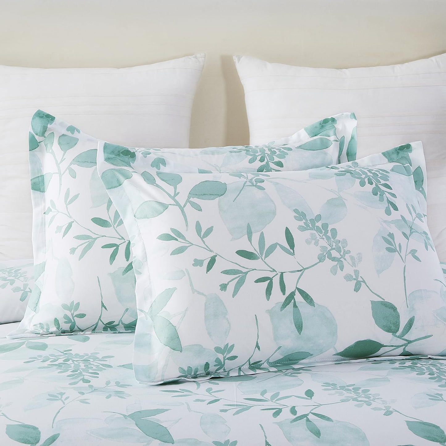 Vaulia Soft Microfiber Floral Duvet Cover King Size, Green Chic Botanical Print Pattern, Lightweight and Breathable Design, 3-Piece Set (1 Duvet Cover 2 Pillow Shams)