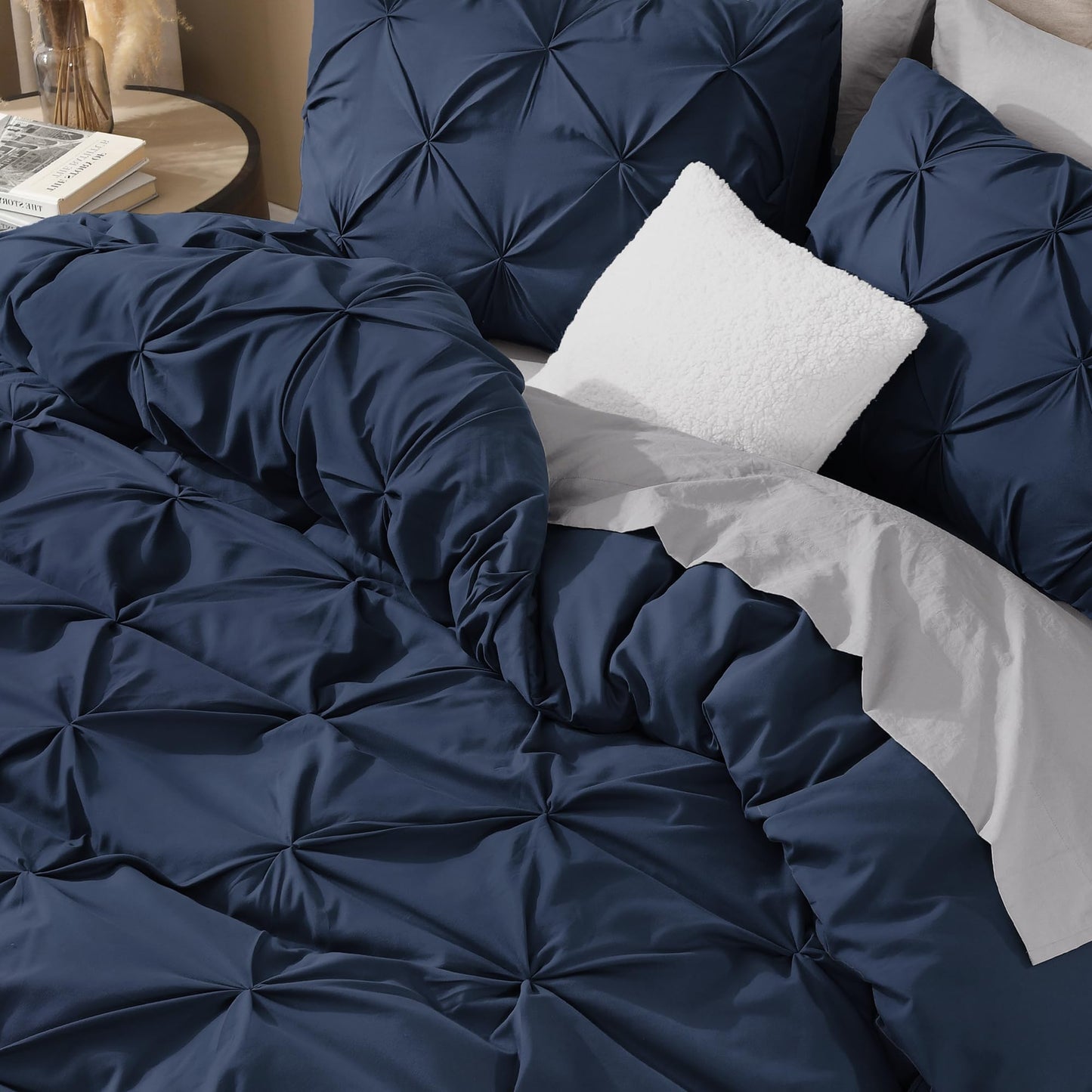 Litanika Navy Blue Pinch Pleat Duvet Cover Queen, 3 Pieces Pintuck Cover Soft Polyester Bedding Set with Zipper Closure & Corner Ties(90x90Inch-1 Duvet Cover, 2 Pillowcases)