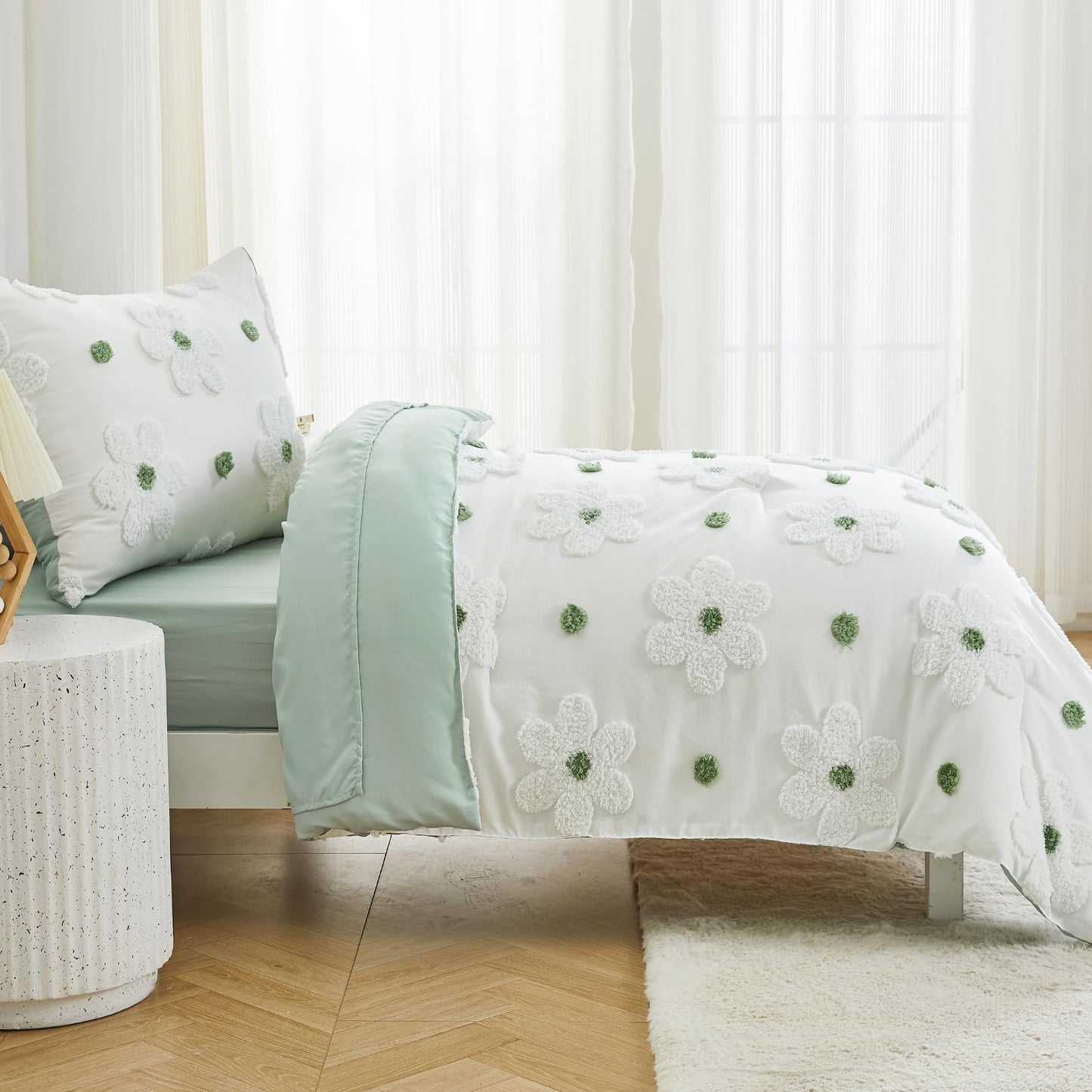 Toddler Bedding Set for Girls 4-Piece Sage Green Boho Tufted Daisy Flowers Toddler Comforter Set Bed-in-a-Bag Toddler Sheets Bedroom Set with Toddler Comforter, Flat Sheet, Fitted Sheet, Pillowcase