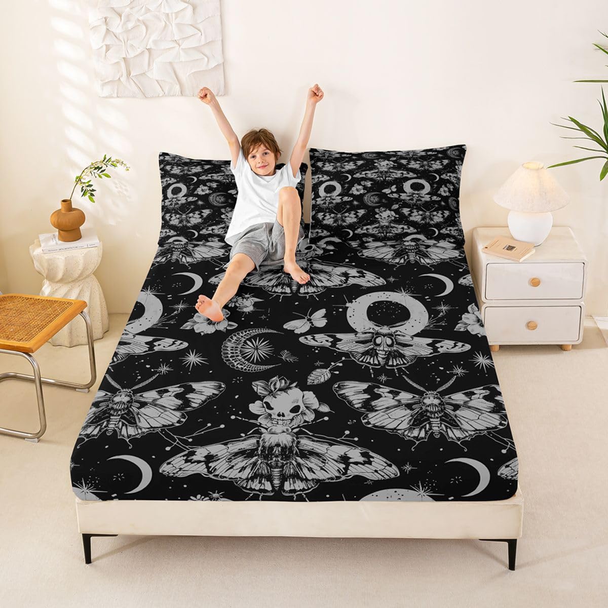 Feelyou Death Moth Bed Sheets Set Full Size Halloween Themed Bed Set for Kids Boys Girls Boho Moth Deep Pocket Fitted Sheet Gothic Breathable Soft Lightweight Microfiber Black and Gold