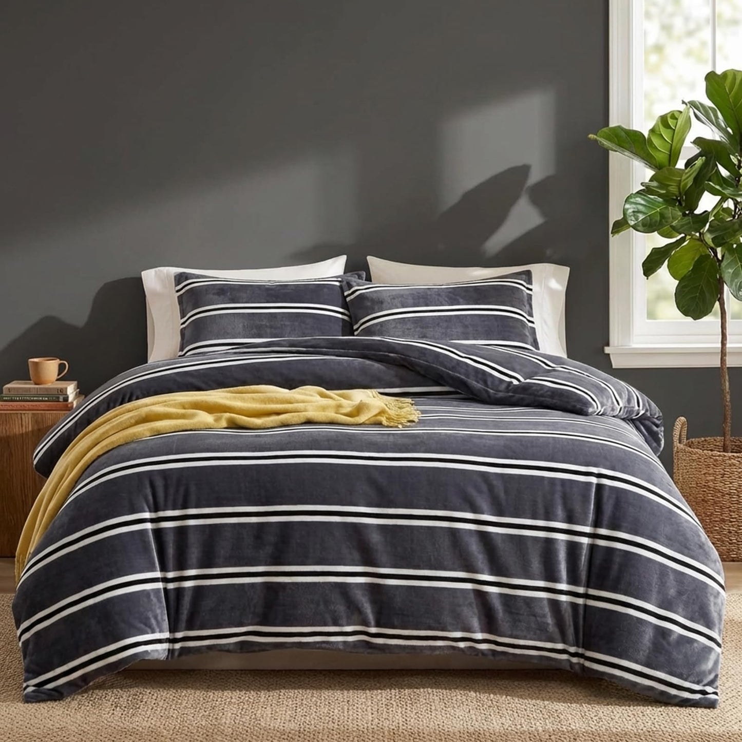 Bedbay Grey Striped Bedding Comforter Set King Size Luxury Velvet Fleece Comforter Set 3 Pcs Fluffy Plush Flannel Bedding Set Cozy Reversible Fleece Soft Warm Shaggy Faux Fur Bed Set All Season