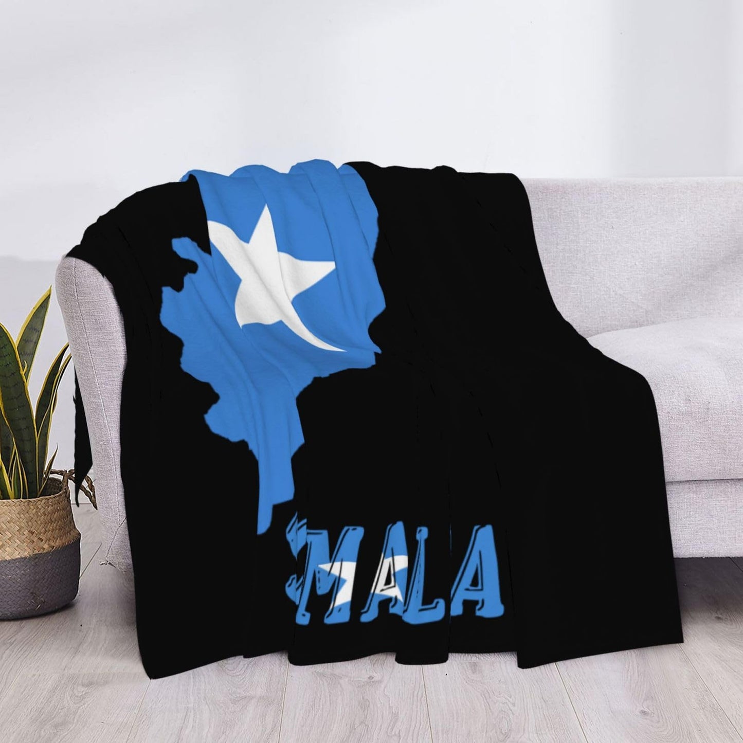 Somalia Throw Blanket for Bed and Couch Warm Winter Style - Lightweight Cozy Blanket for All Seasons