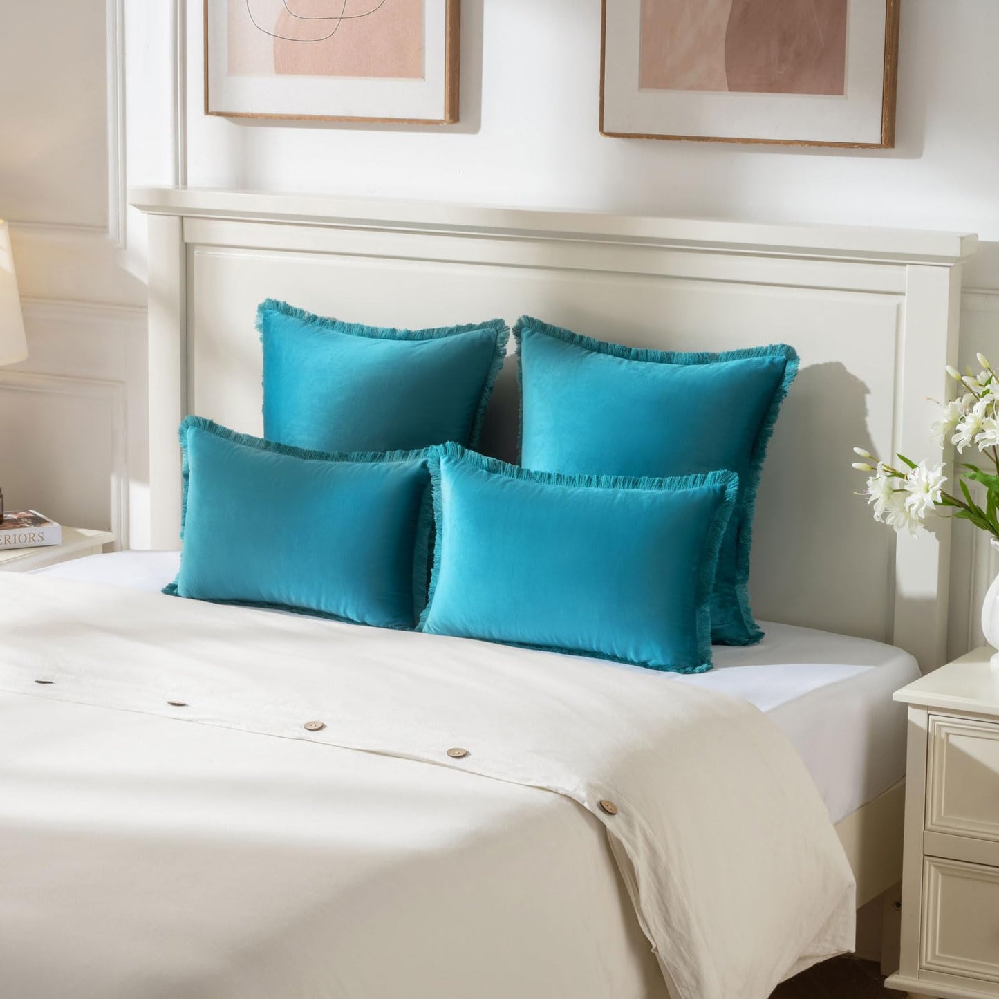FUTEI Teal Velvet Decorative Throw Pillow Covers 18x18 Set of 2,Soft Cozy Edge with Tassels Cushion Case,Boho Modern Home Decor for Couch Bed Living Room