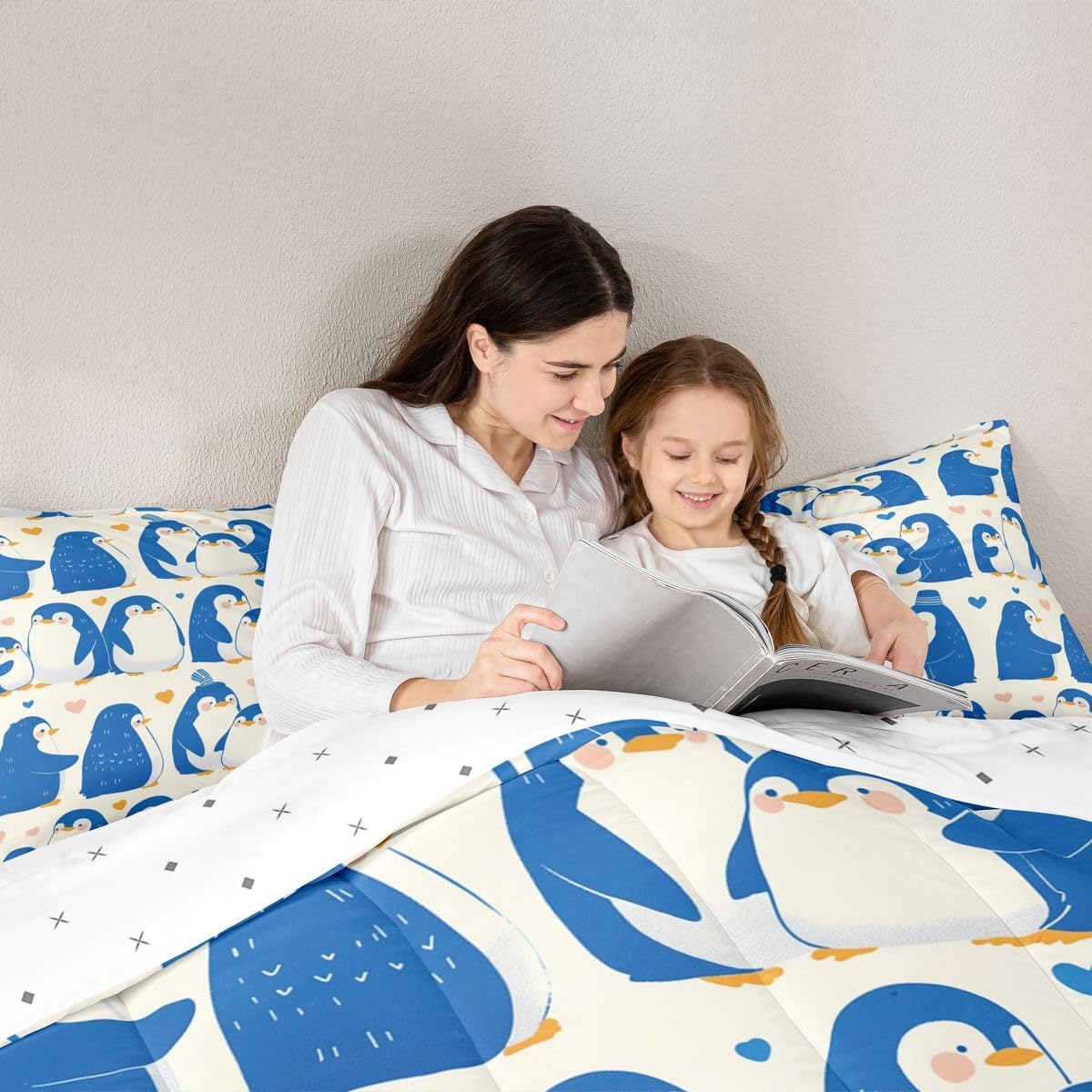 Erosebridal Kawaii Penguin Bedding Set Queen Blue Cute Penguins Comforter Set for Kids Boys Girls Antarctic Wild Animal Print Down Comforter,Yellow Love Heart Pattern Quilt Duvet