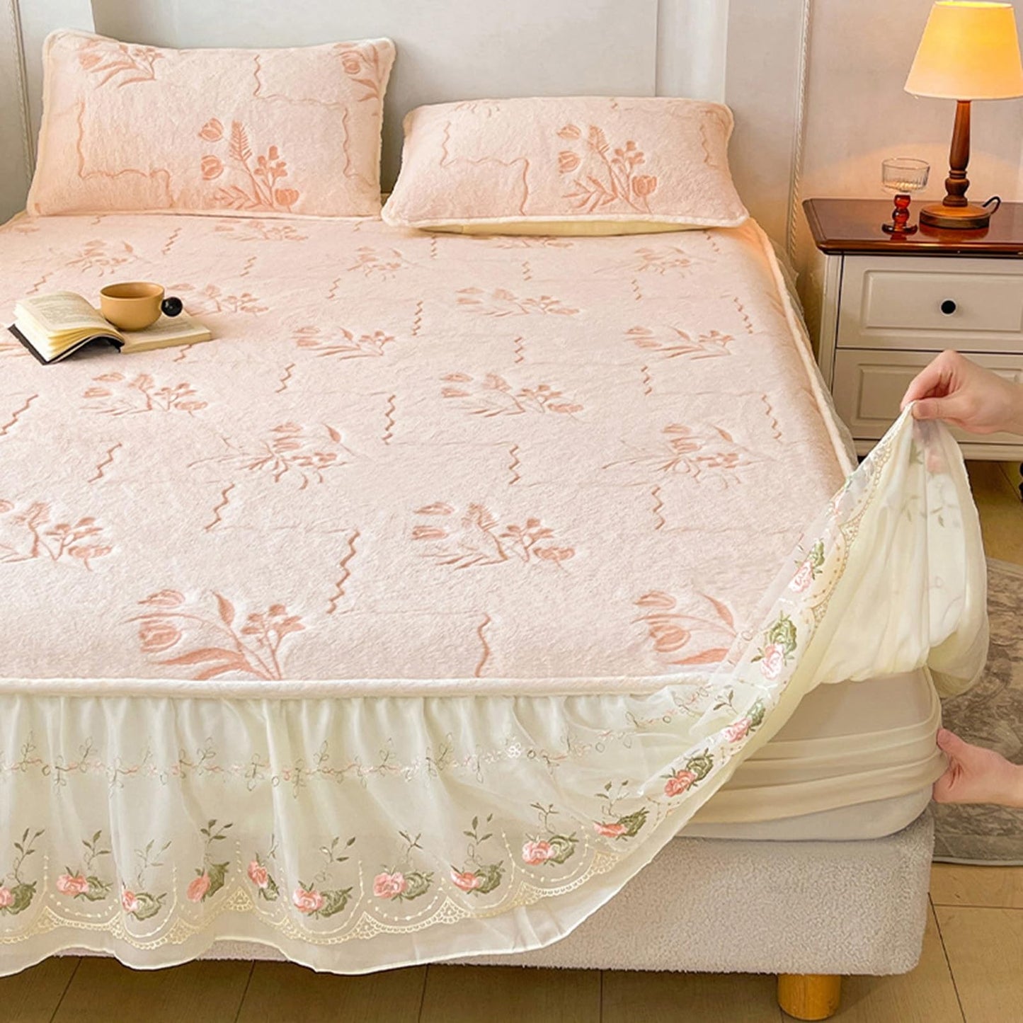 Elastic Bed Sheets, Ultra Thick & Soft Fluffy Velvet Velvet Fitted Sheet, Thickened Luxury Bottom Sheet, Bedsheet Bed Sheet Mattress Protector, Machine Washable and Non-Fade(Pink B,2*Pillow Cover)