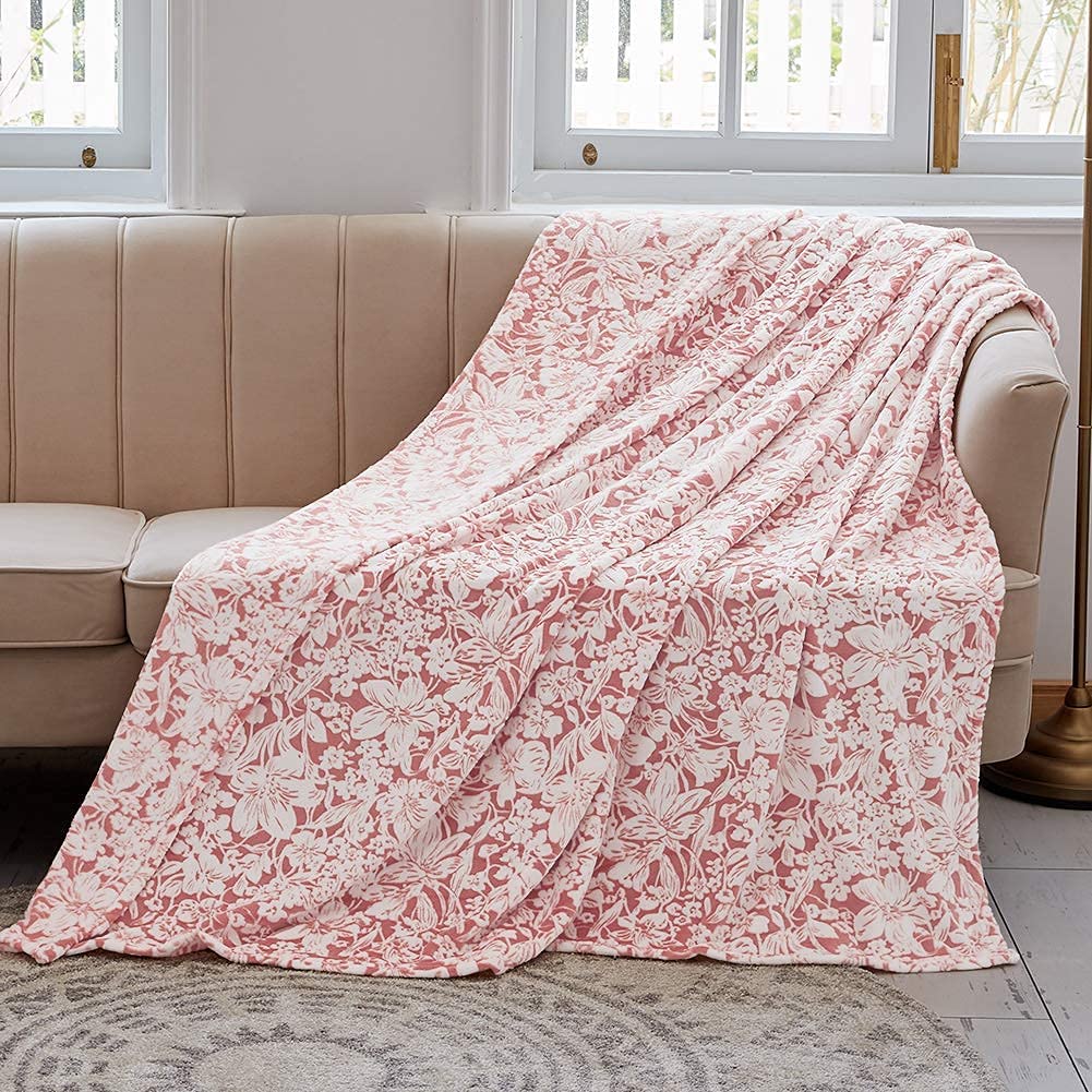 FY FIBER HOUSE Flannel Fleece Throw Blanket Super Soft Lightweight Microfiber with Flower Print for Couch, 60"X80", Peach
