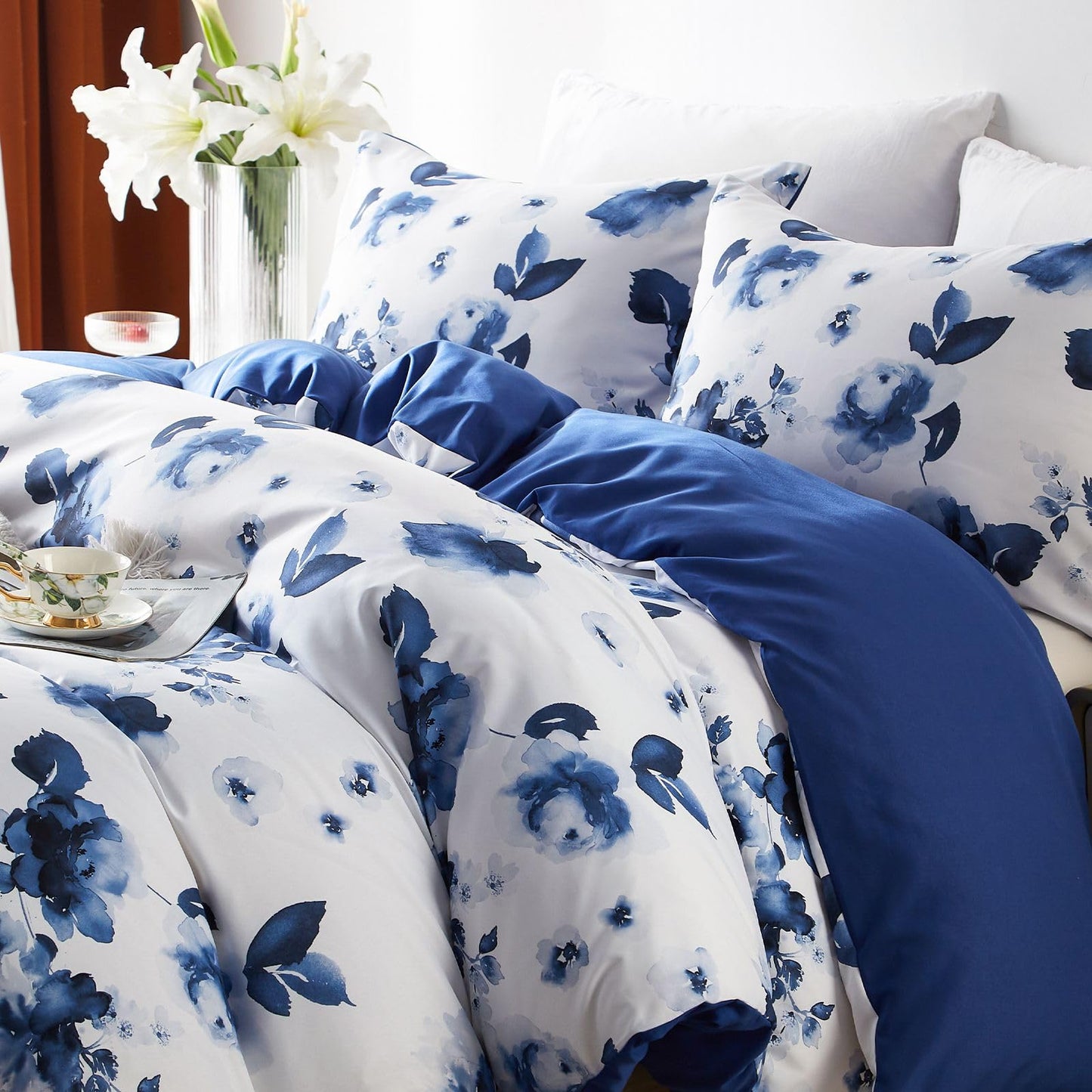 Cupocupa Queen Duvet Cover Set - 3pc Blue Floral Art Deco Bedding - Soft Botanical Print Polyester Duvet Cover with 2 Pillowcases - All Season Reversible Comforter Cover (Queen, Blue Floral)