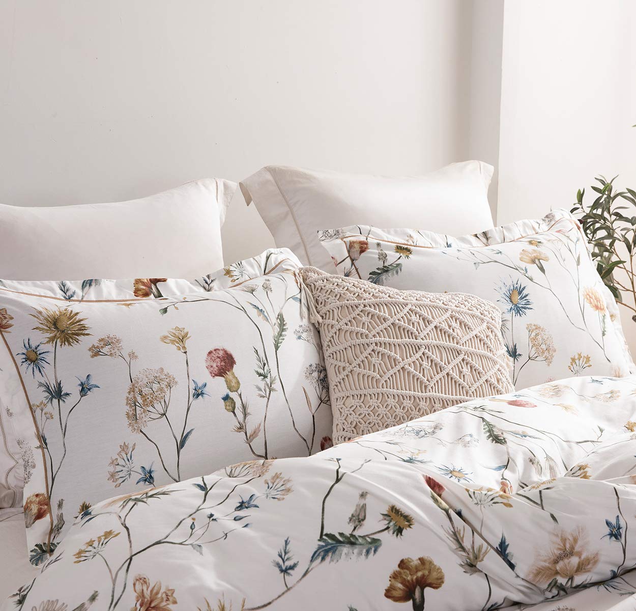 SLEEPBELLA Comforter Queen Size, 600 Thread Count Cotton White Printed with Blue & Blush Flowers Cotton Comforter Set,Down Alternative Bedding Set 3Pcs(Queen, White Floral)
