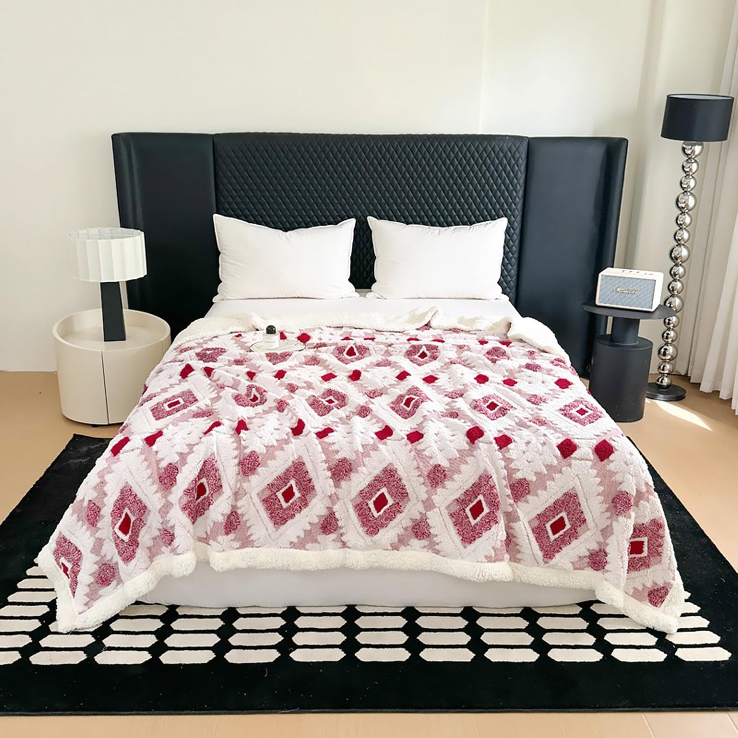 LEVINIS Boho Sherpa Fleece Blanket 80'' × 90'', Ultra Soft Aztec Queen Blankets for All Season, Cozy, Plush, Bohemian Throw Blanket for Bed/Couch/Sofa/Office/Camping, Rose Red
