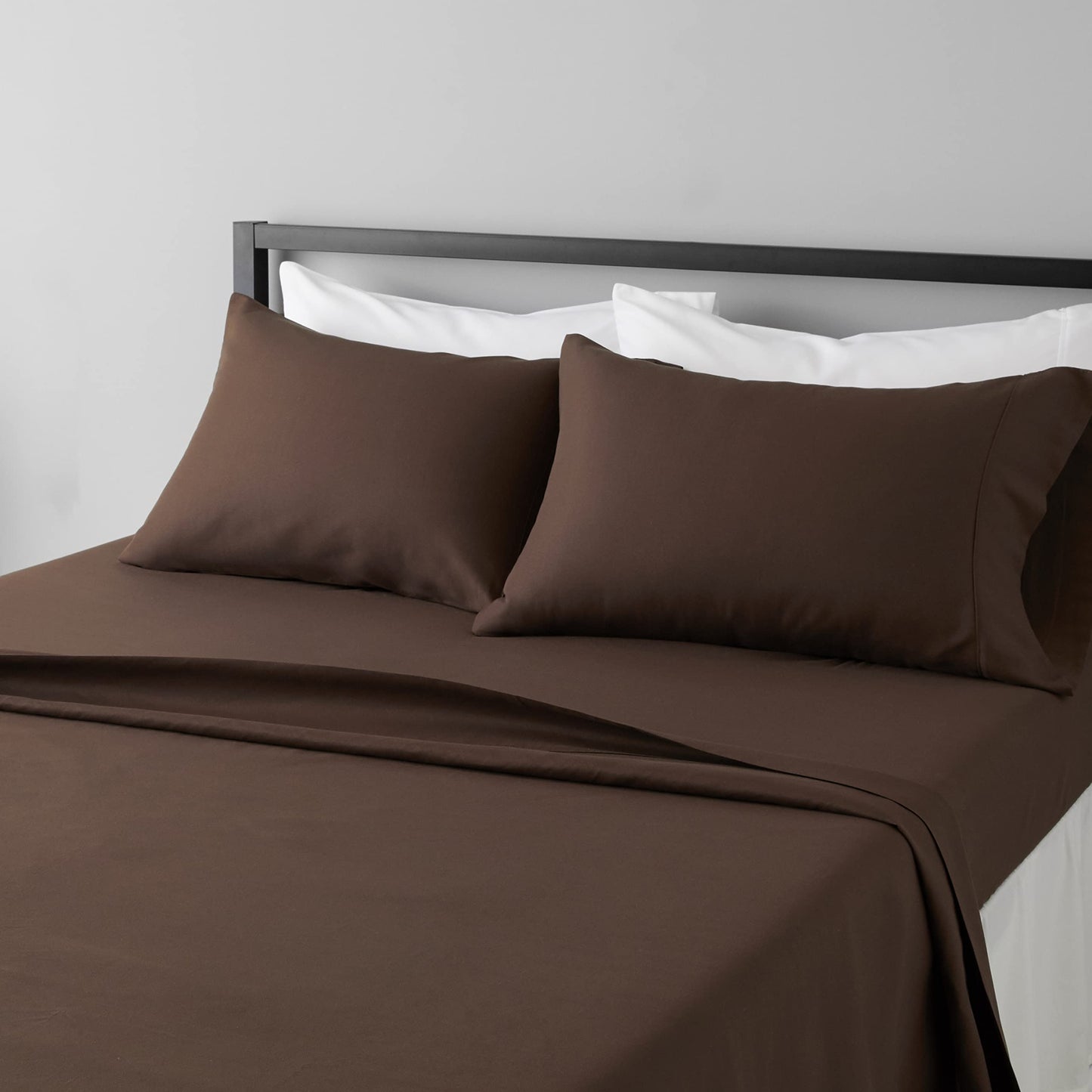 Amazon Basics Breathable Soft Microfiber 4 Piece Bed Sheet Set with 14-Inch Deep Pockets, Wrinkle Resistant, Full, Chocolate, Solid