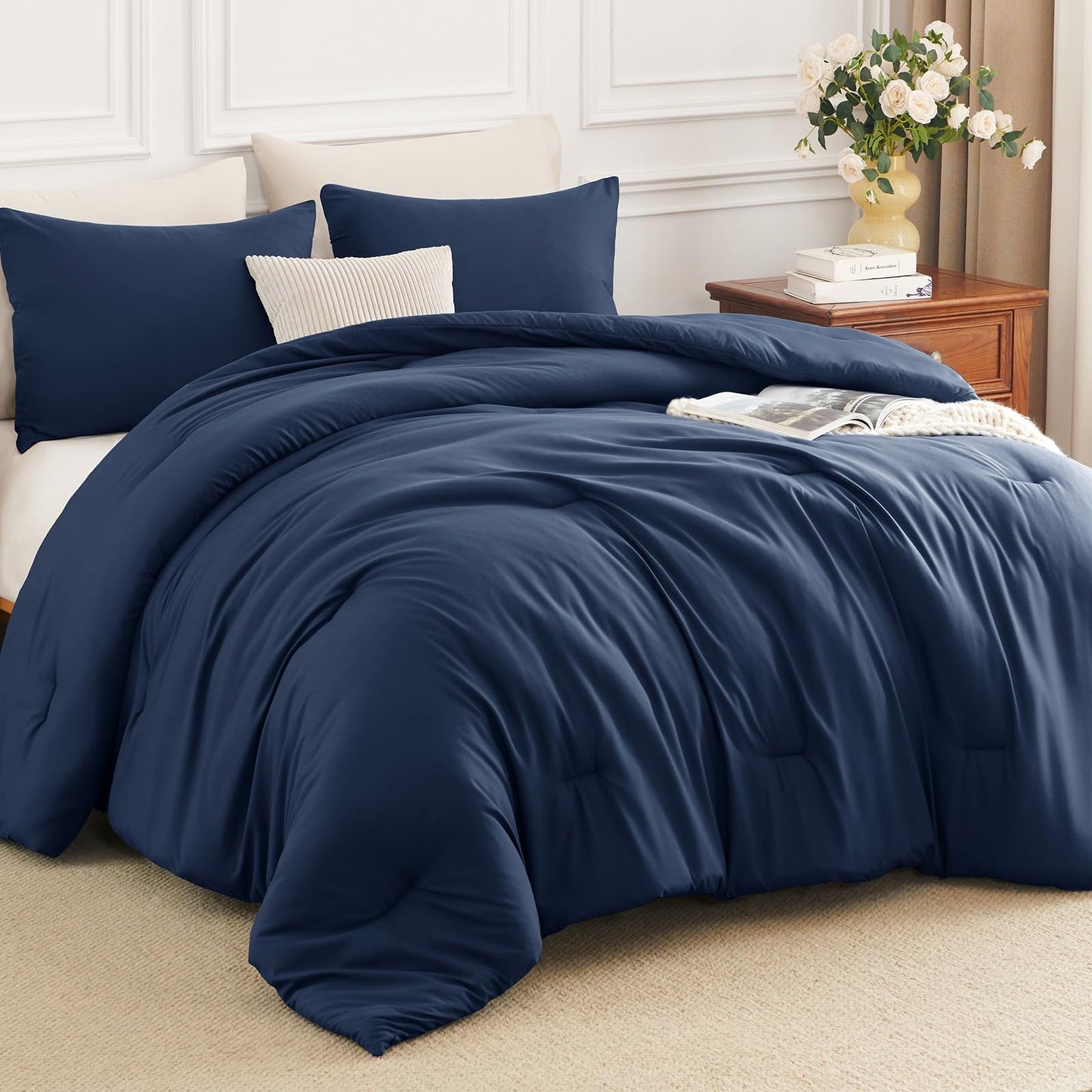 HIMEET King Comforter Set 3 Piece, 270GSM Down Alternative Fill, Oeko-TEX Certified, Quilted with 8 Corner Ties, All Season Bedroom Decor Bedding, 1 Comforter (104"x90") with 2 Pillowcases, Navy Blue