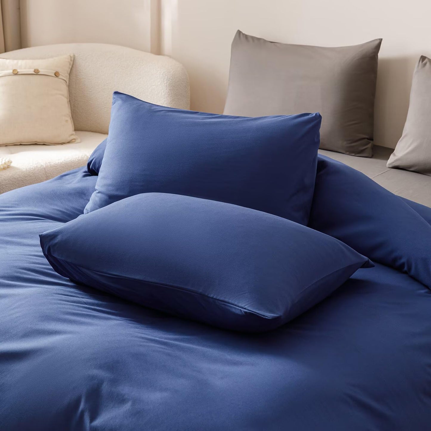 Luxlovery Royal Blue Comforter Set Queen Women Men Solid Comforter Bright Blue Bedding Set Fluffy Soft Breathable Blanket Quilts with 2 Pillowcases for Queen Bed