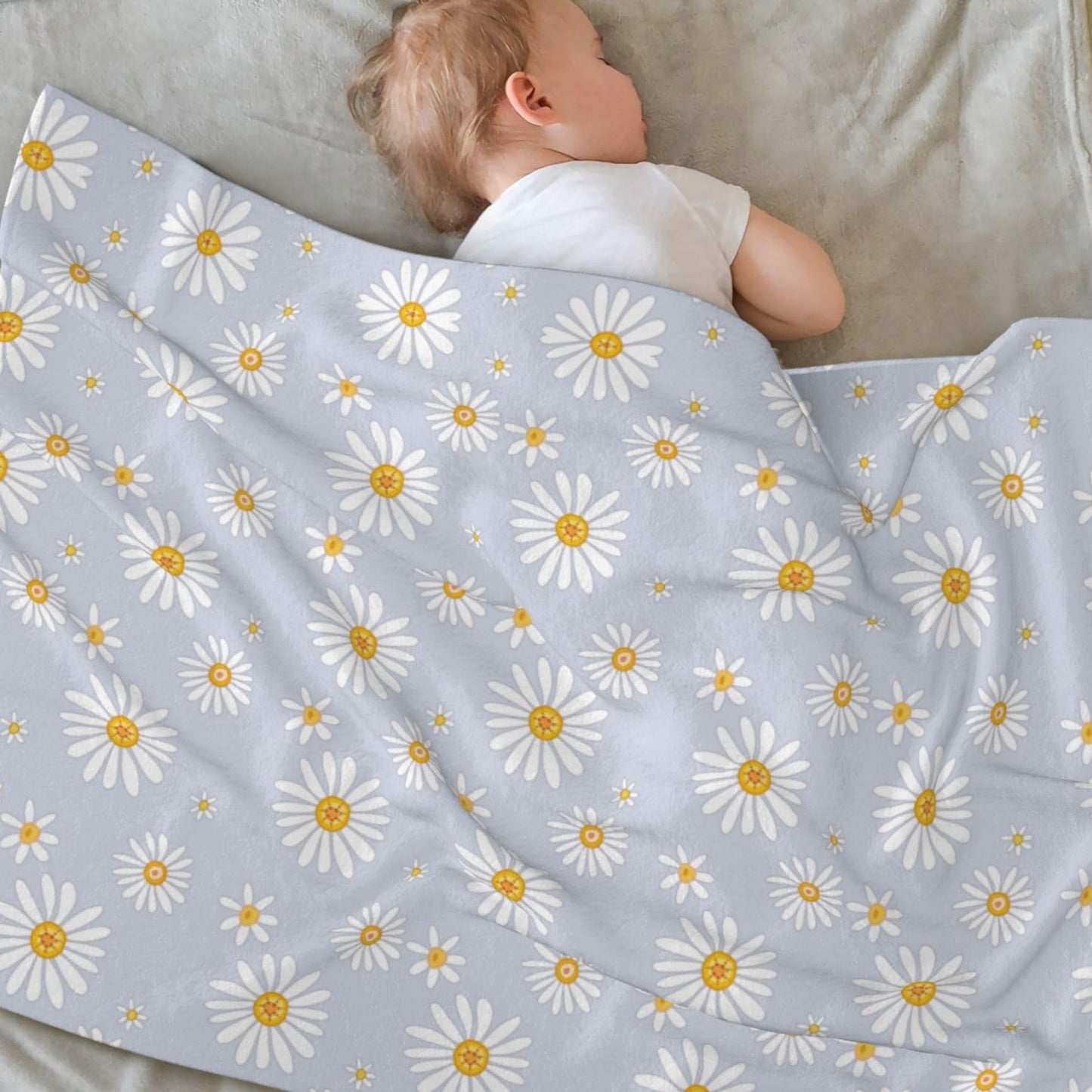 Abucaky Little Daisy Flowers Fleece Throw Blanket Ultra Soft Cozy Decorative Flannel Blanket for Home Bed Couch Chair Travel 40x30in