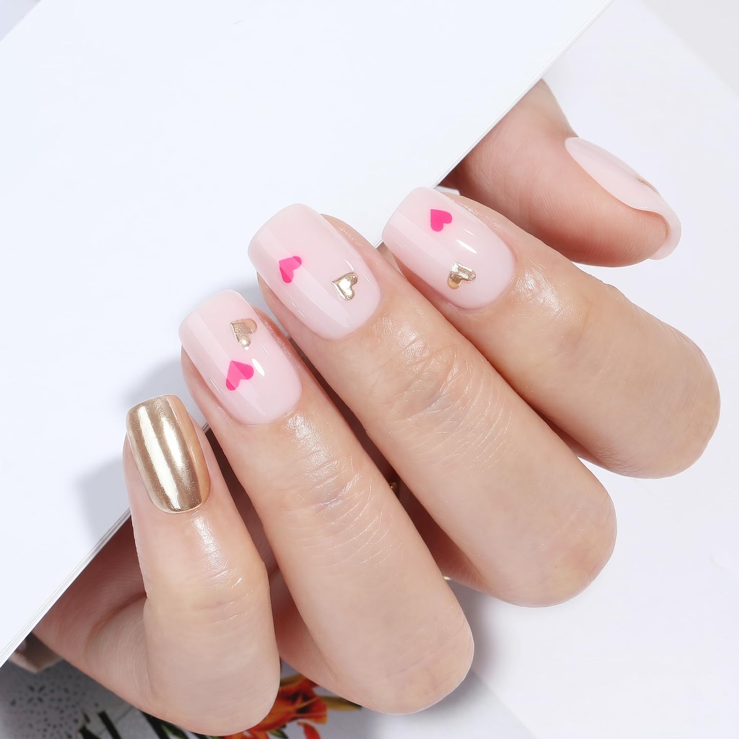 UNA GELLA Square Press On Nails - 32Pcs 16 Sizes Metallic Pink Heart Fake Nails with Glue and Adhesive Tabs, Reusable Glue On Nails Kit for Women Manicure
