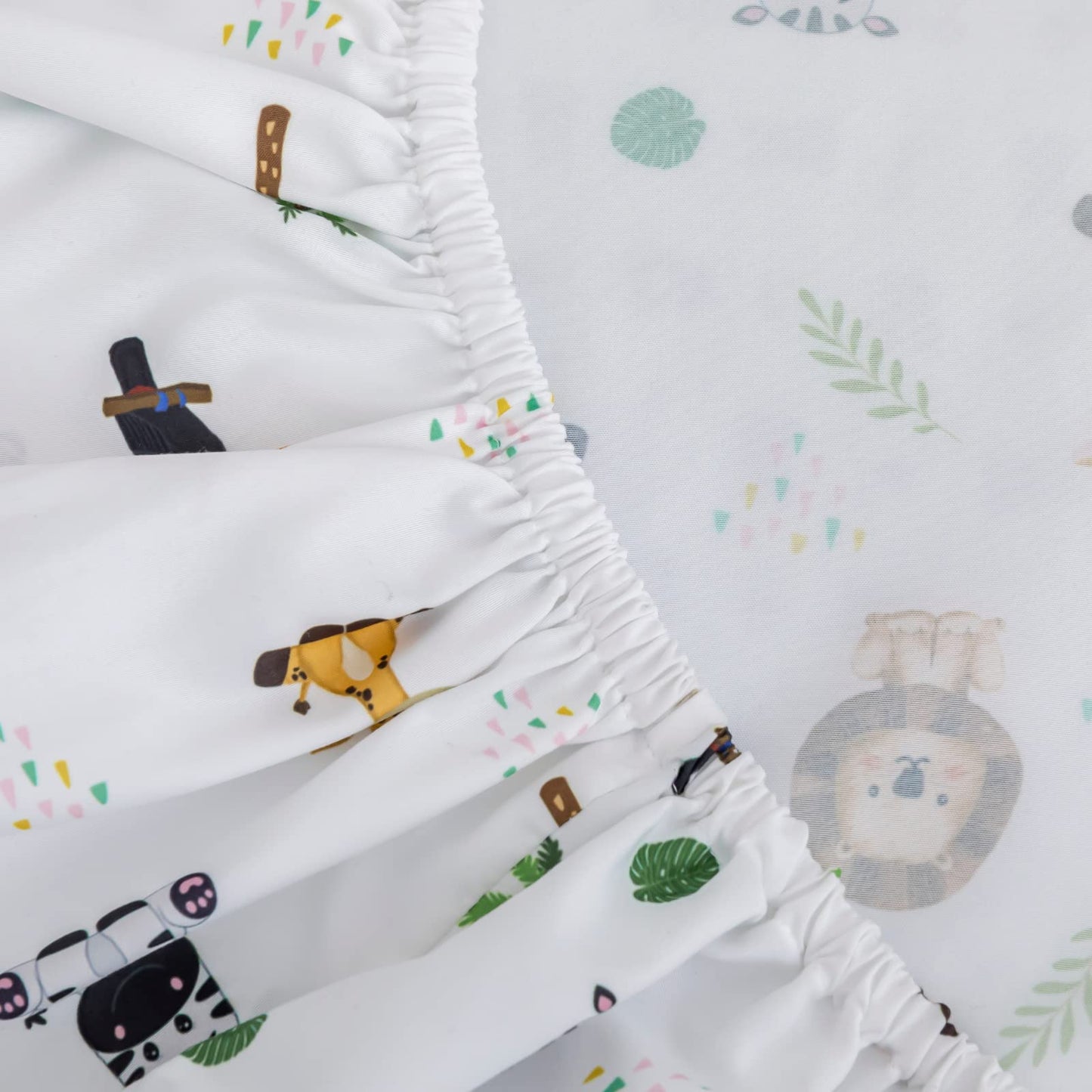 Cokouchyi Safari Animal Crib Bedding Set for Baby Boys Girls, 3-Piece Baby Crib Bedding Set, Standard Size Crib Set Including Crib Skirt, Sheet & Comforter