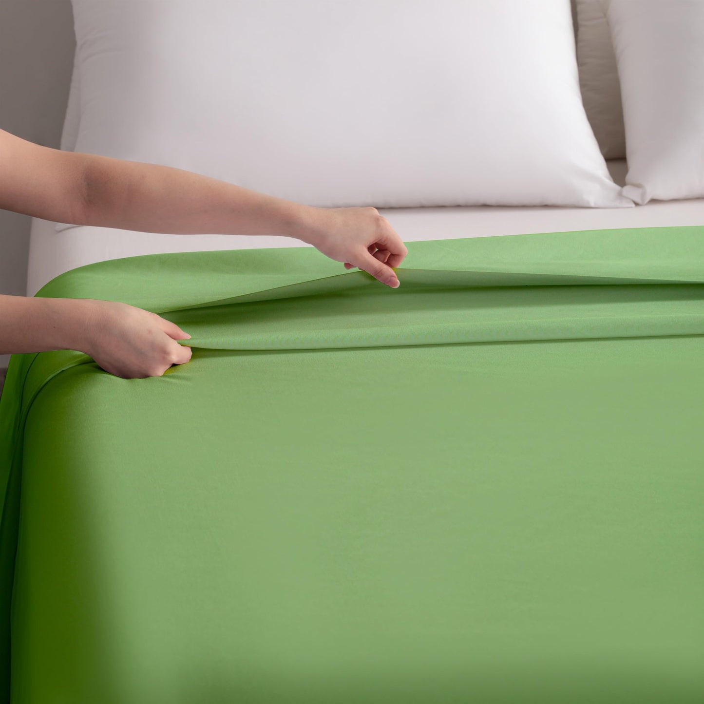 BEDSUM Microfiber Flat Bed Sheet Only, Luxury 1800 Thread Count Wrinkle and Fade Resistant Bedding Sheet, Twin XL, Sage Green