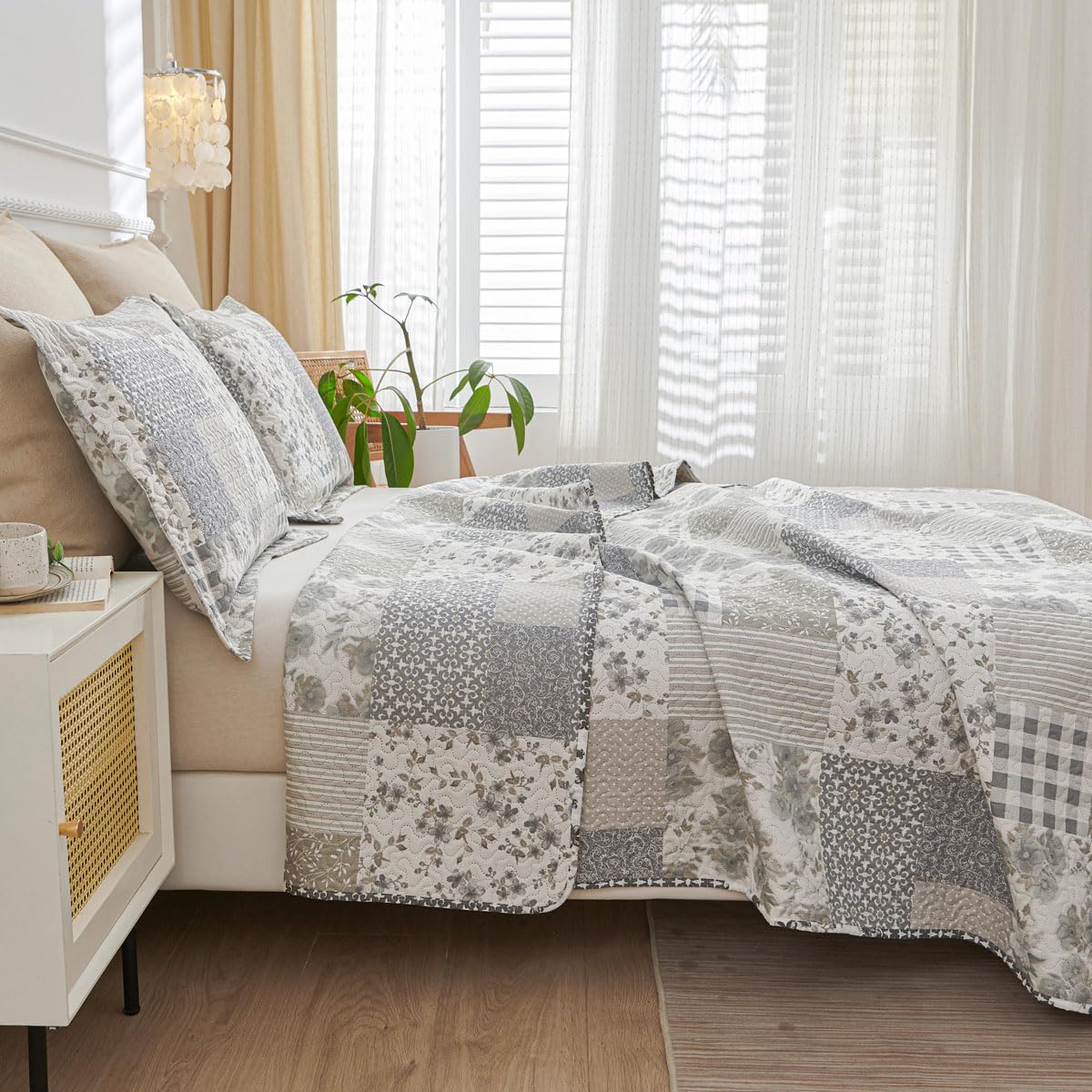 Green Essen Grey White Floral Plaid Quilt Twin Size Lightweight Patchwork Bedspread Soft Breathable Check Quilts Gingham Bedding Checker Pattern Coverlet Bed Cover Set Geometric Home Decor