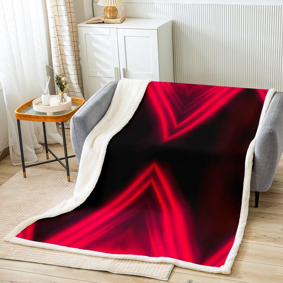 Feelyou Abstract Ombre Fleece Throw Blanket Throw 50"x60" Kids Red and Black Plush Blanket for Bed Sofa Couch Boys Girls Teens Modern Fashion Triangle Sherpa Blanket Geometric Striped Fuzzy Blanket
