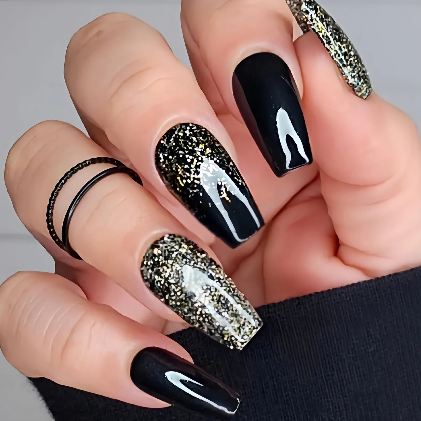 MERVF Coffin Press on Nails Long, Black French Tip Fake Nails Gold Glitter Ombre Design Glue ons Solid Color Luxury Acrylic Nail Glossy 24pcs