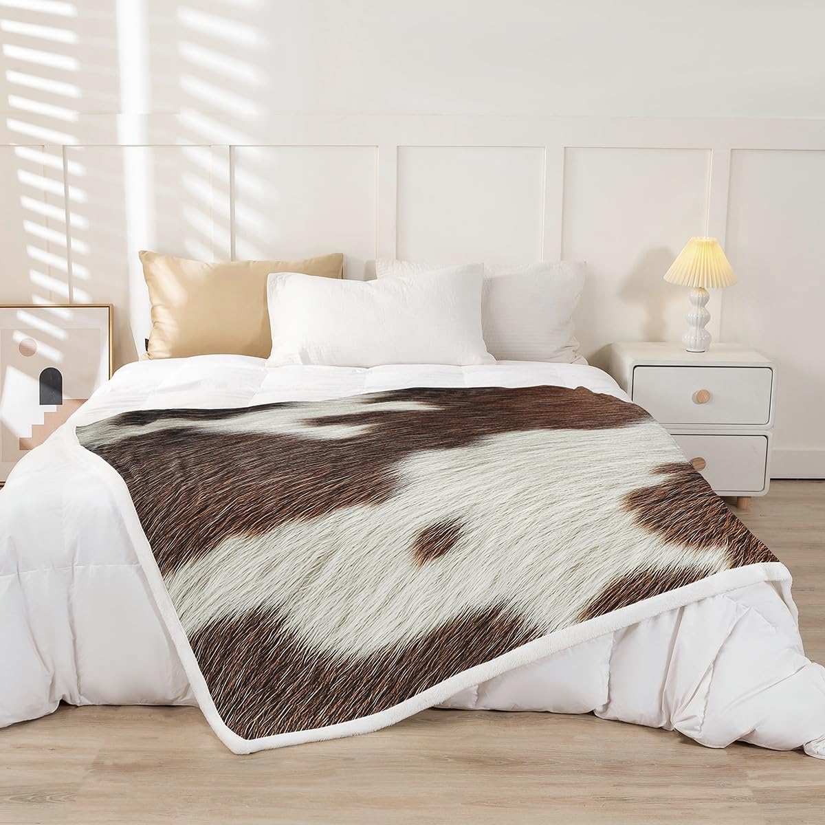 Cowhide Fleece Blanket Cow Print Throw Blanket Western Cowboys Farm Animals Sherpa Blanket Bull Cattle Skin Flannel Blanket For Bed Couch Baby 30"X40" For Kids Boys Teens Plush Bed Blanket, Brown