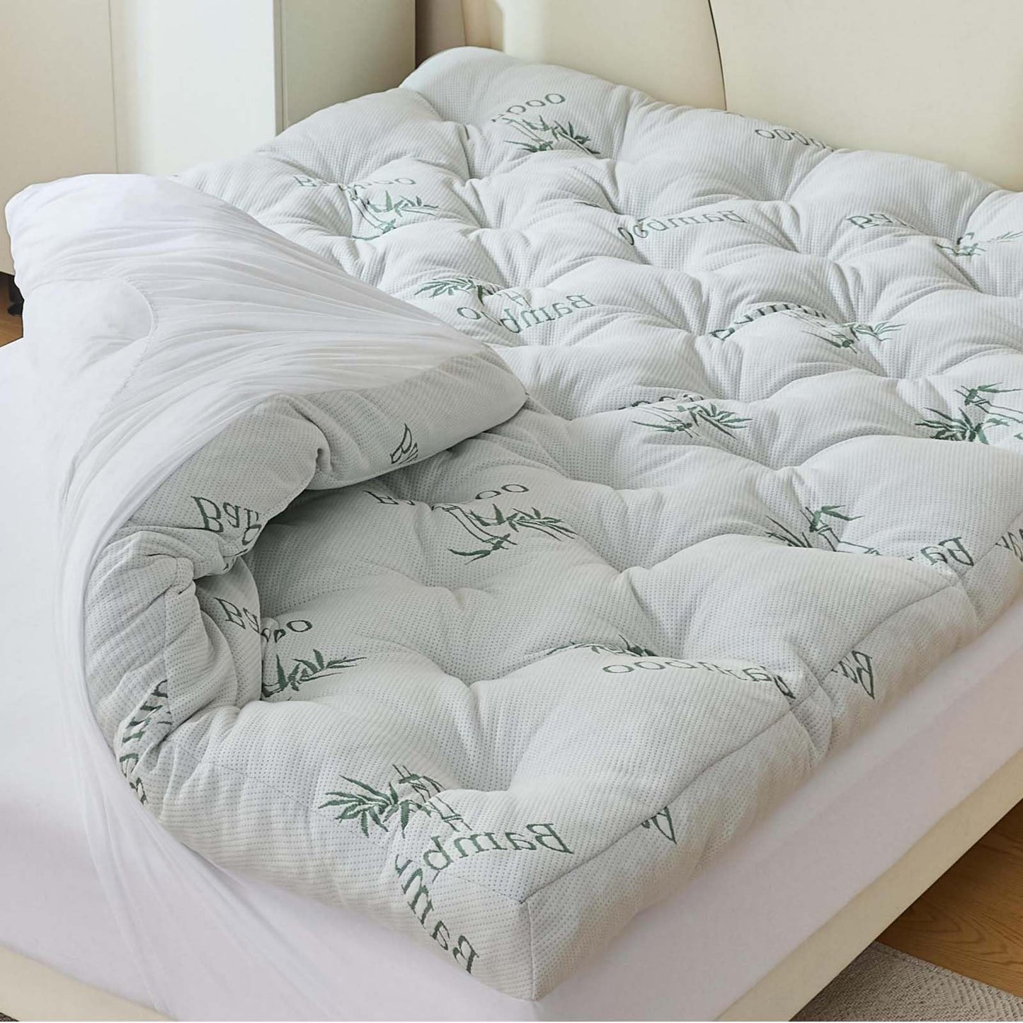 Whatsbedding Memory Foam Mattress Topper King Size, 5 Inches Slow Rebound Memory Foam Topper with Cooling Viscose Made from Bamboo Cover, Deep Pocket Designed Mattress Topper
