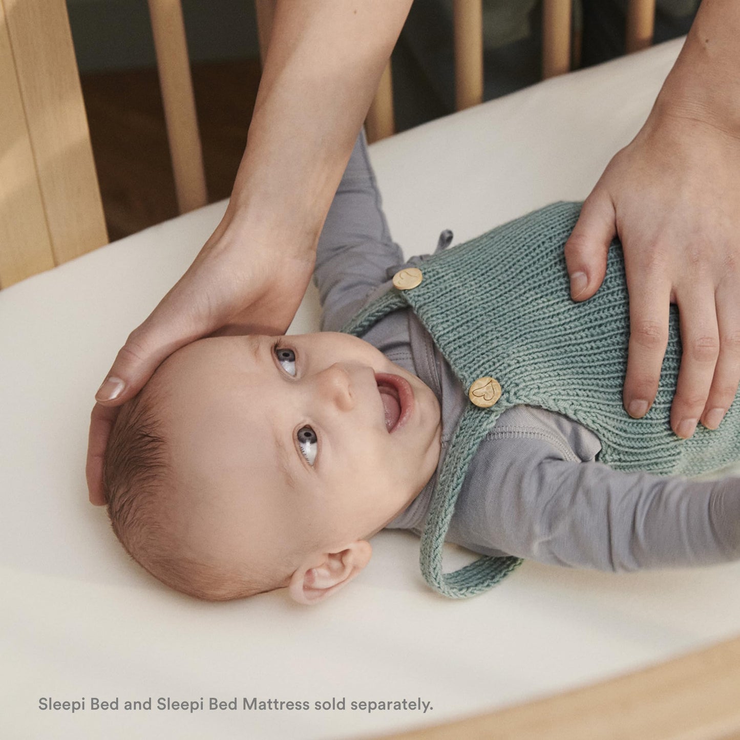 Stokke Sleepi Protection Sheet V3, White - Compatible with Sleepi Bed Mattress V3 - Protects Against Accidents & Spills - Machine Washable