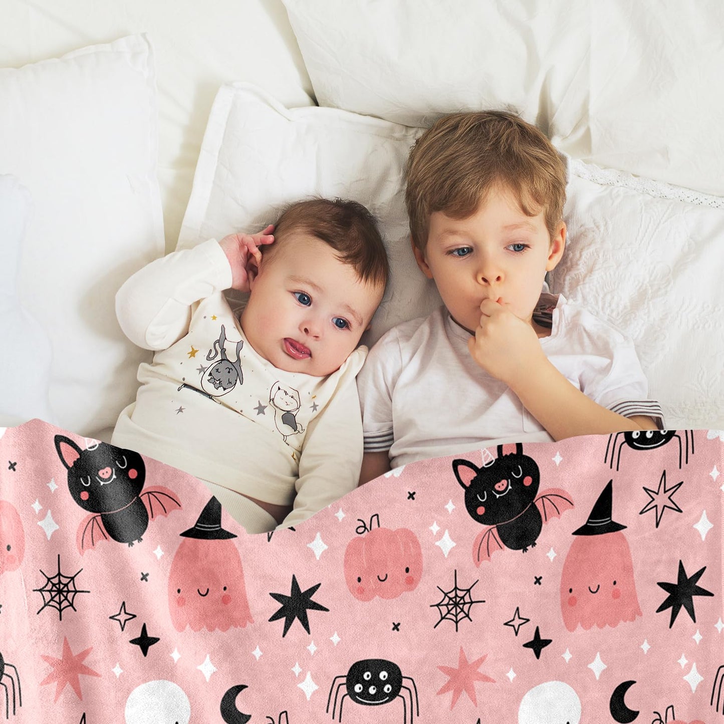 JarThenaAMCS Halloween Fuzzy Blanket Pink Cute Pumpkin Ghost Bat Throw Blanket Halloween Cartoon Soft Cozy Flannel Blankets for Home Party Bed Sofa Couch, 50 x 60 Inch