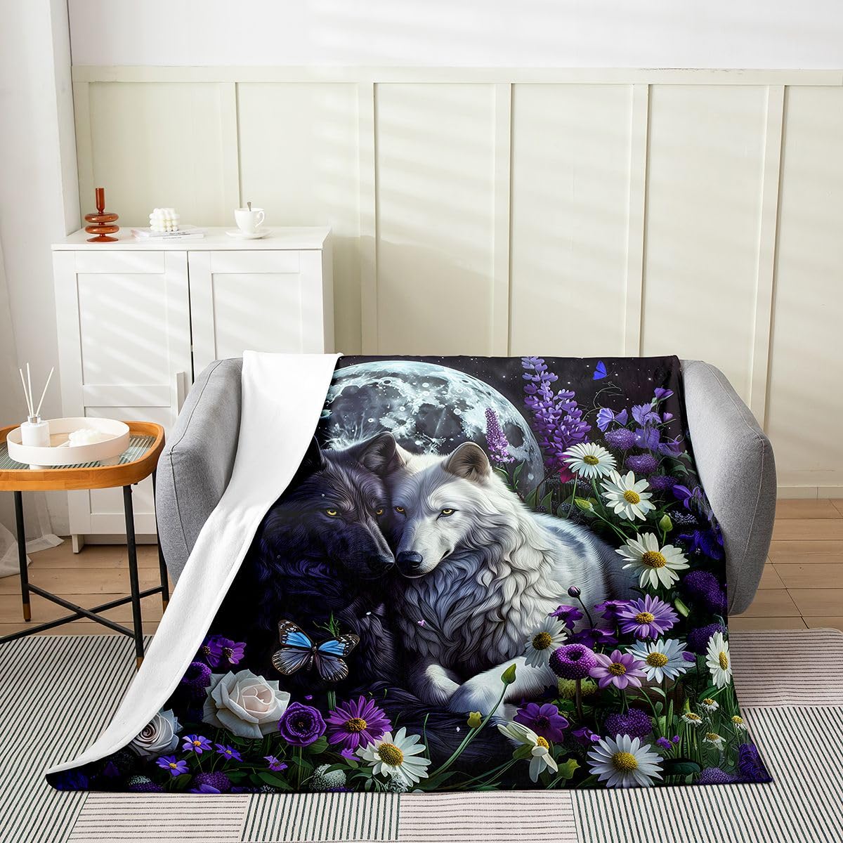 Feelyou Wolf Fleece Throw Blanket Halloween Themed Flannel Blanket Plush Fuzzy Trick or Treat for Bed Couch Chair Living Room Wolves Howling Throw 50"x60" Purple Black and White Bedroom Decor