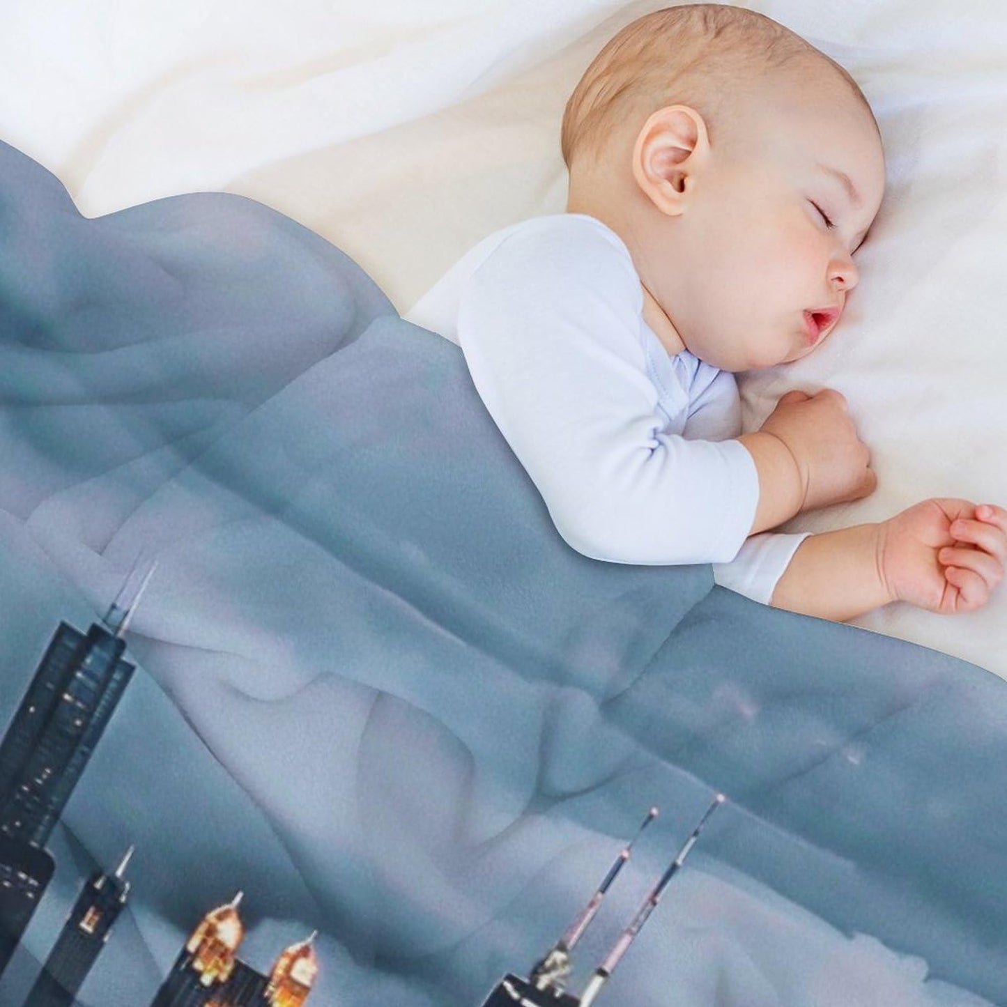 HDESDIS Chicago Skyscraper Throw Blanket, Soft Cozy Sky Cloud Skyline Cityscape Blanket for Couch, Sofa, Bed, Warm Decorative Blanket for Women and Men, 50"x60"