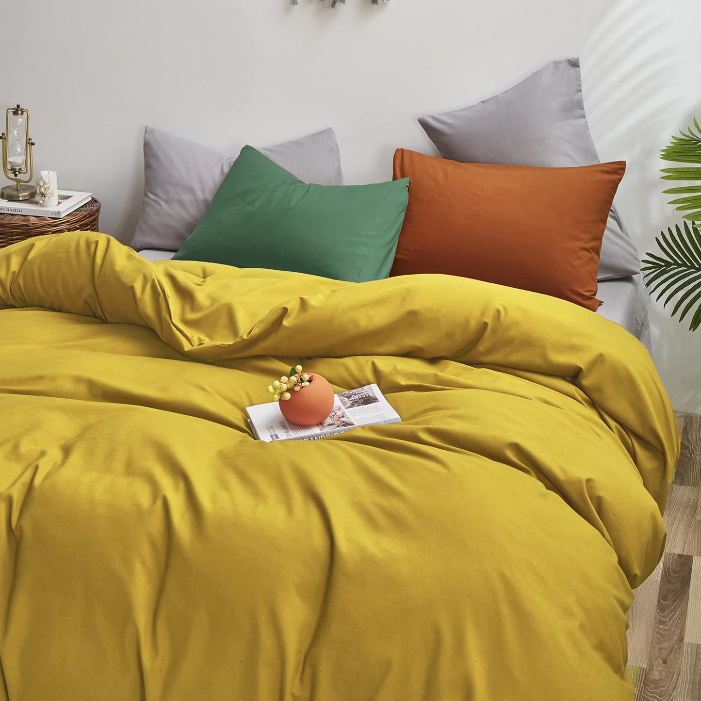 Luxlovery Mustard Yellow Comforter Set Queen Modern Bright Yellow Bedding Comforter Set Full Soft Cozy Breathable Quilts 1 Yellow Comforter+1 Green 1 Caramel Pillowcase for Adults Kids