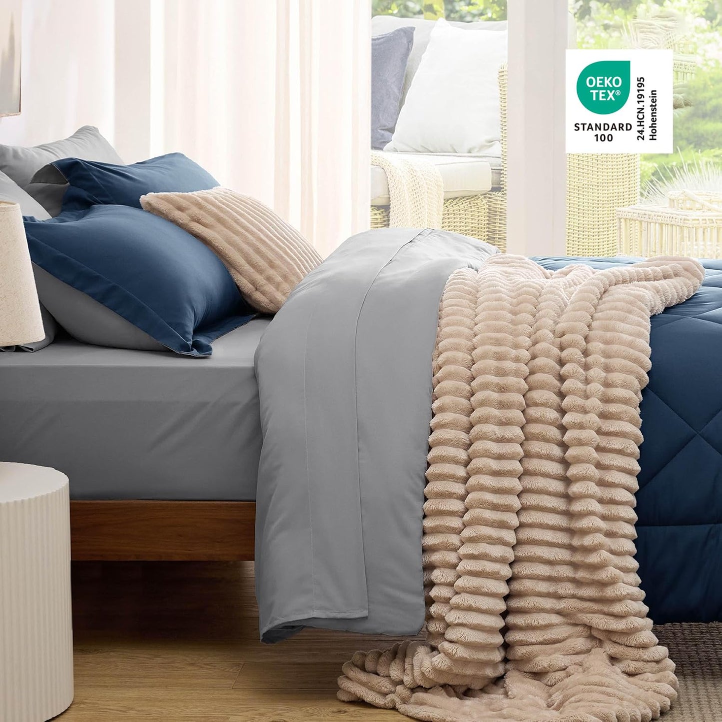 Bedsure Twin XL Comforter - 5 Pieces Reversible Blue Bed in a Bag, Twin XL Bedding Comforter Set College Dorm Essentials for Guys with 1 Flat Sheet, 1 Fitted Sheet, 1 Pillowcase and 1 Pillow Sham