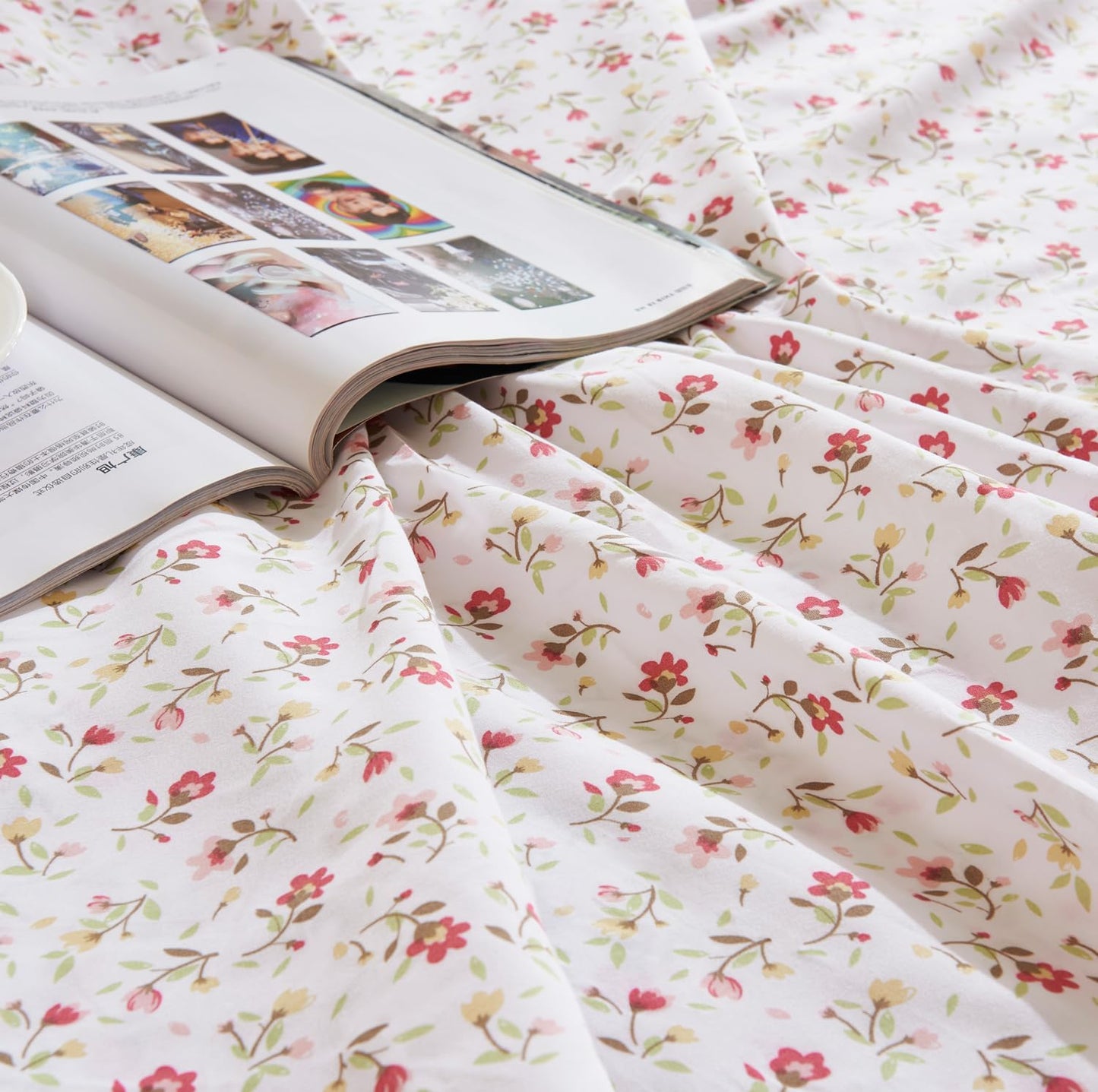 California King Bed Sheet Set 4PC Printed Red Cute Flower Sheet Pattern Cooling Brushed Microfiber Deep Pocket Floral Sheets Set Luxury, Soft, Breathable, Hypoallergenic, Wrinkle Free Double Bedding